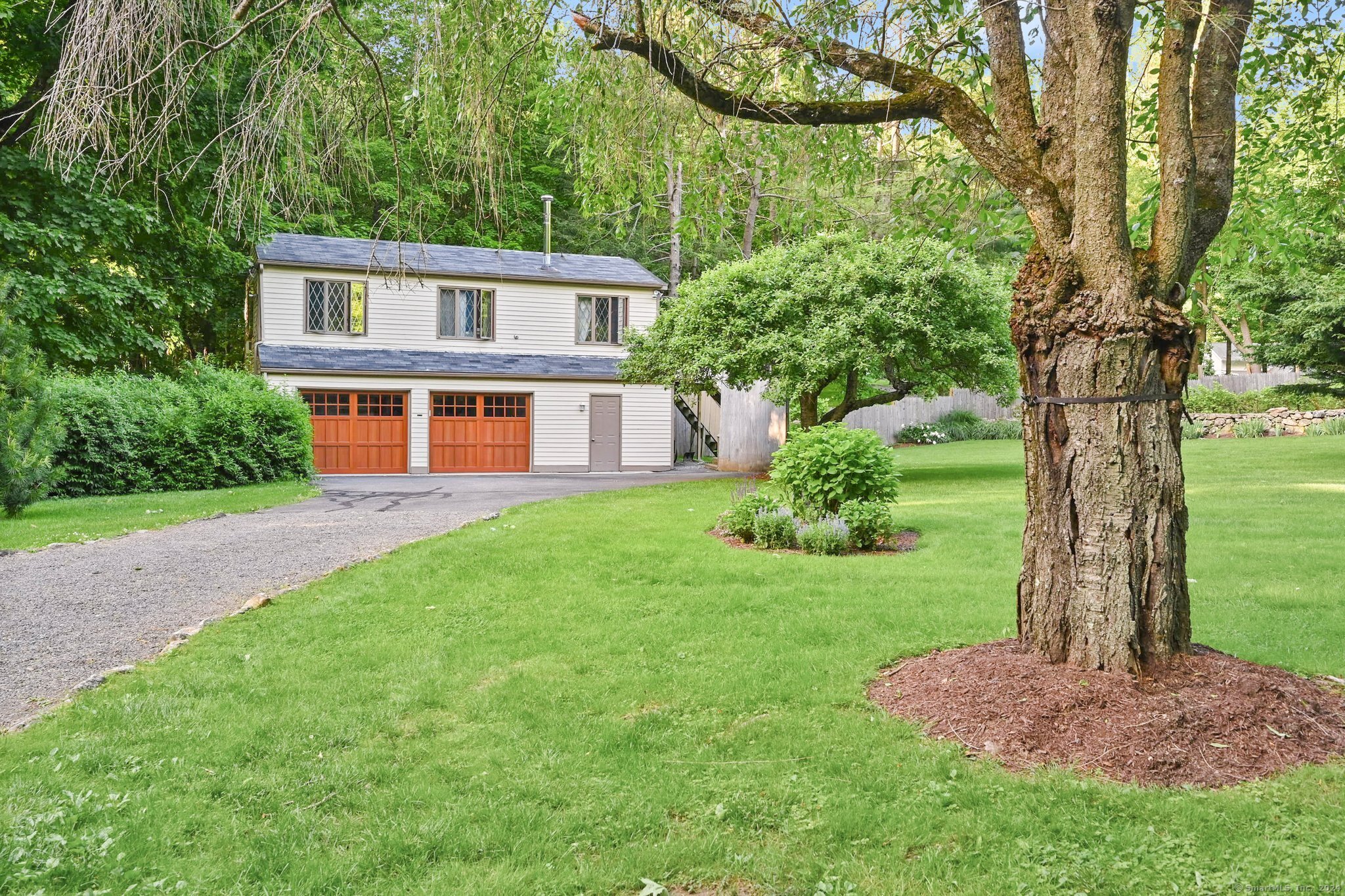 34 Lonetown Road