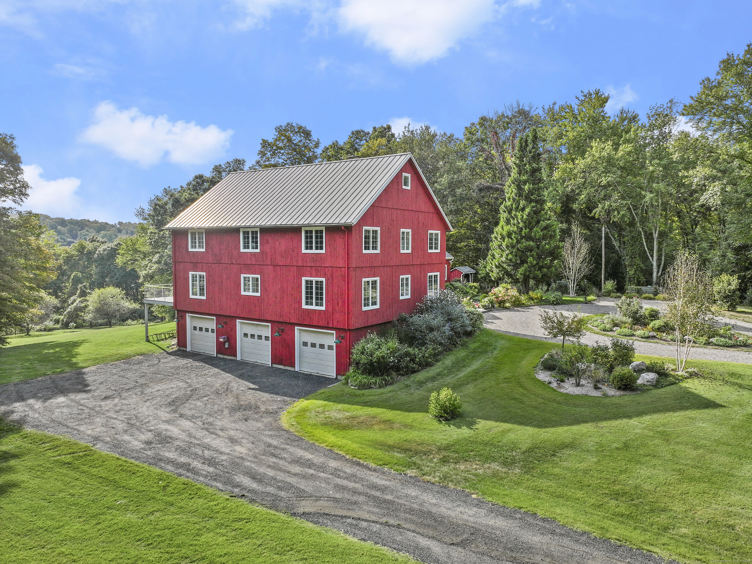 47 Chestnut Woods Road