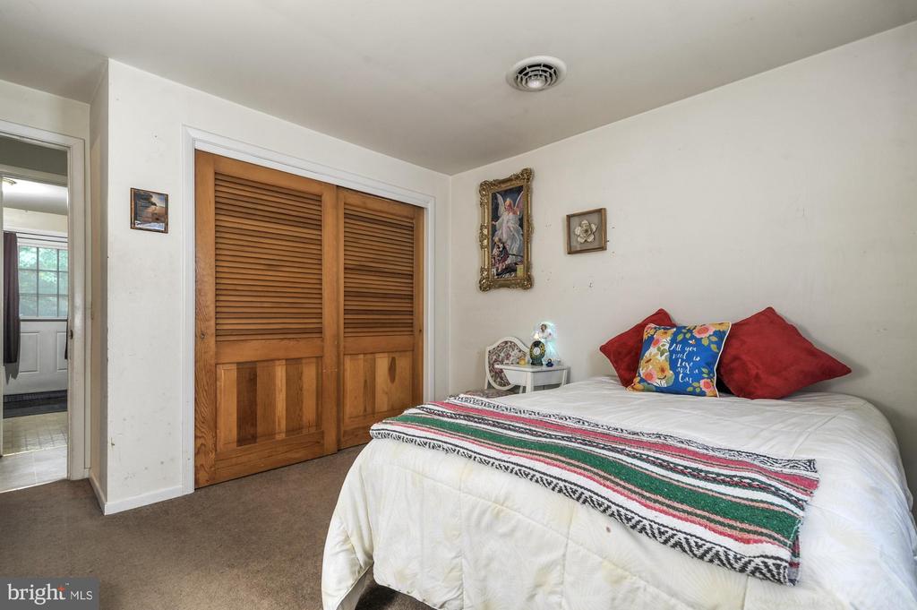 232 Cherry Dr