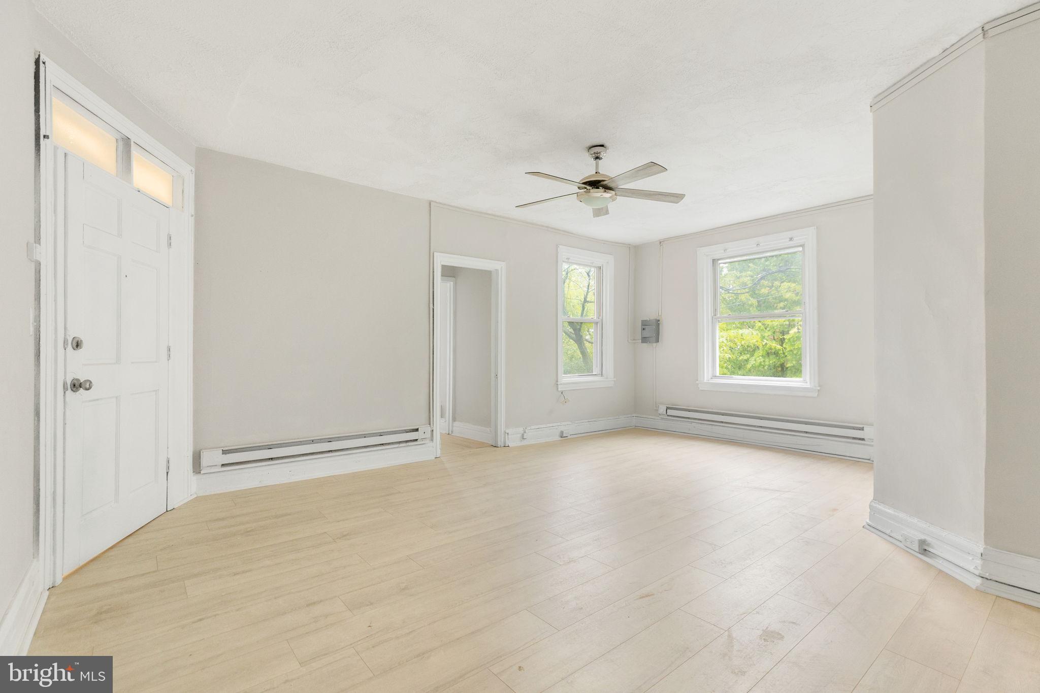 901 N Franklin St #2