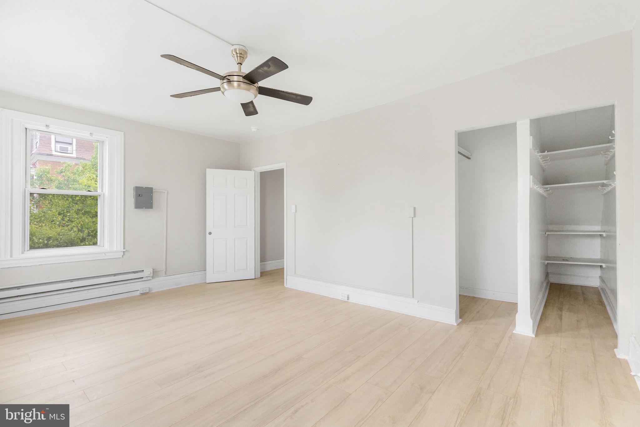 901 N Franklin St #2