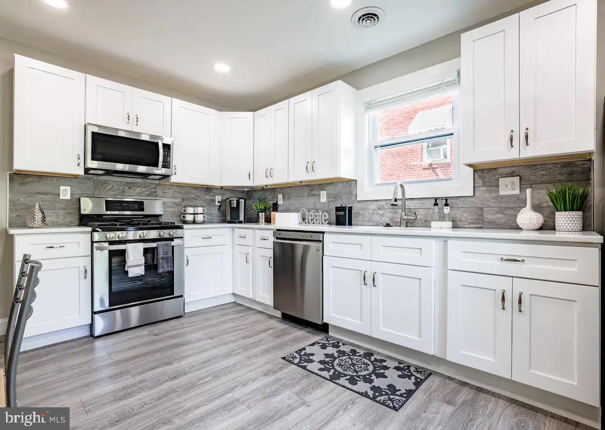 207 Boxwood Rd