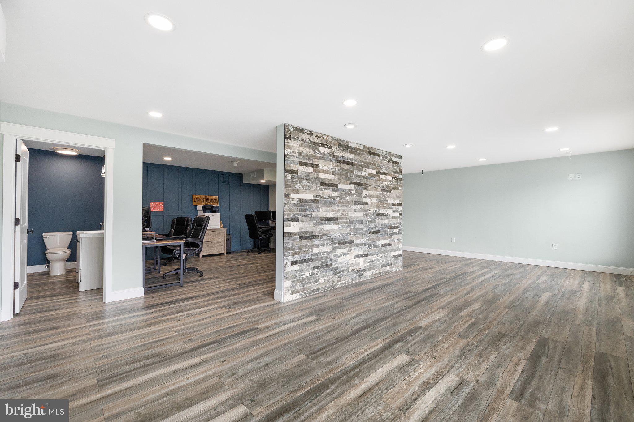 207 Boxwood Rd