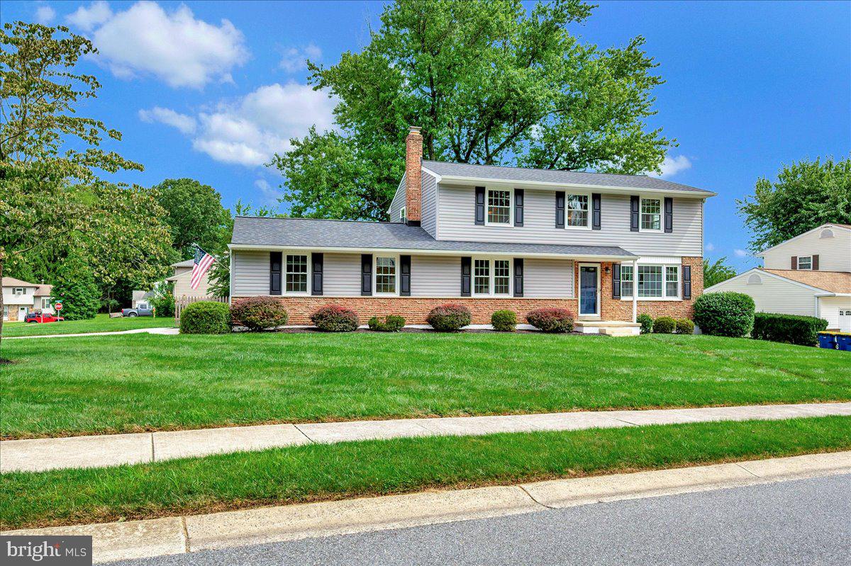1 Lantern Ln