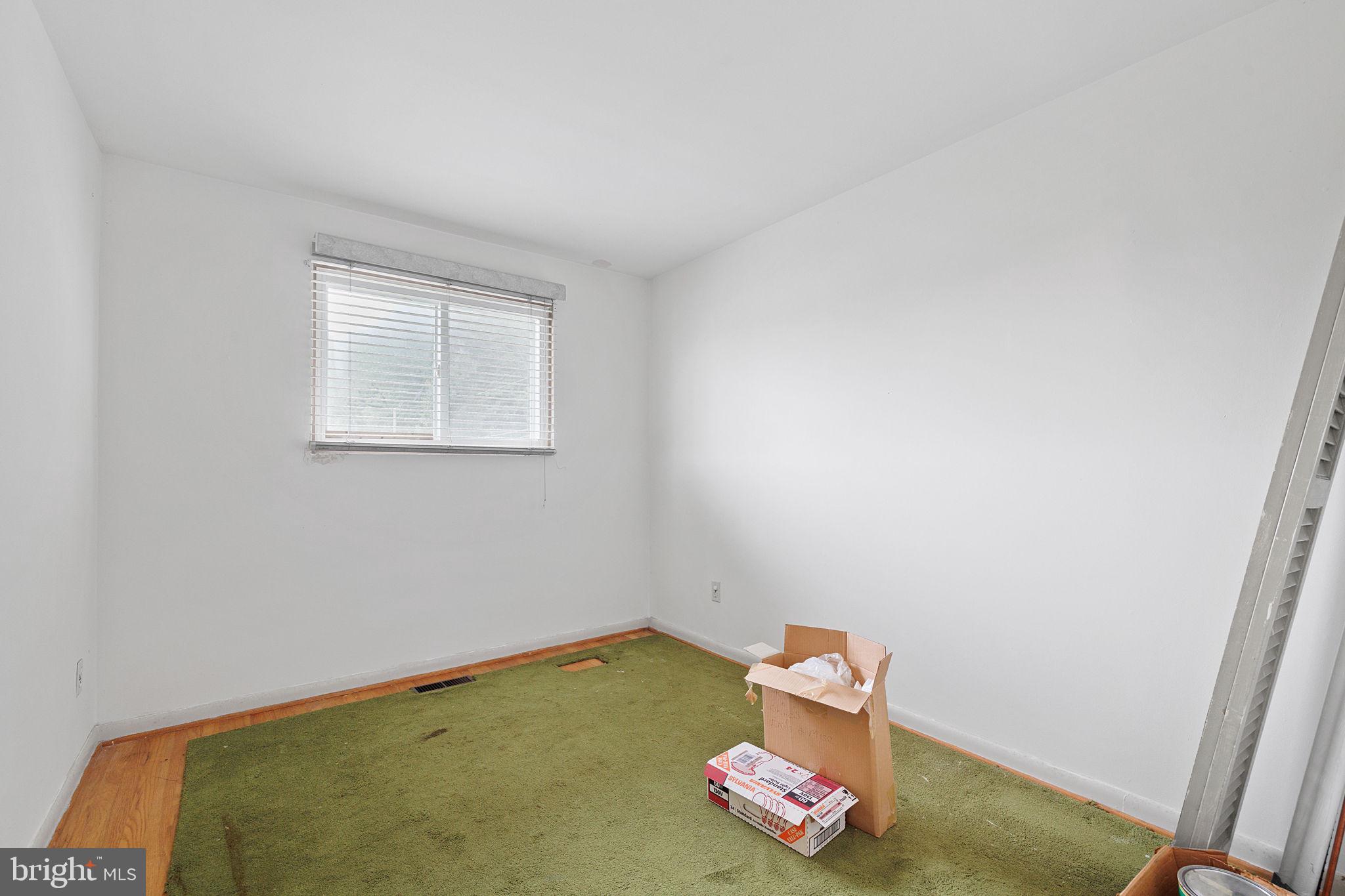11 Raintree Dr