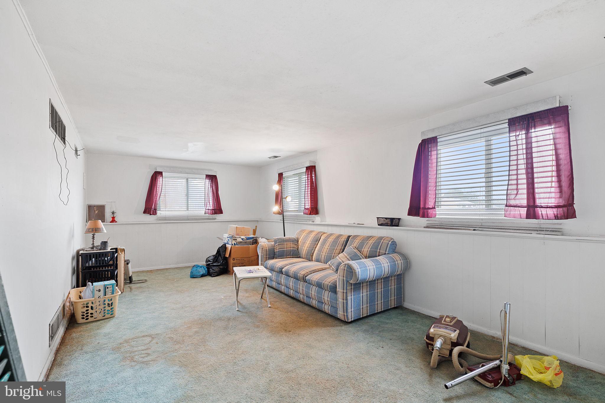 11 Raintree Dr