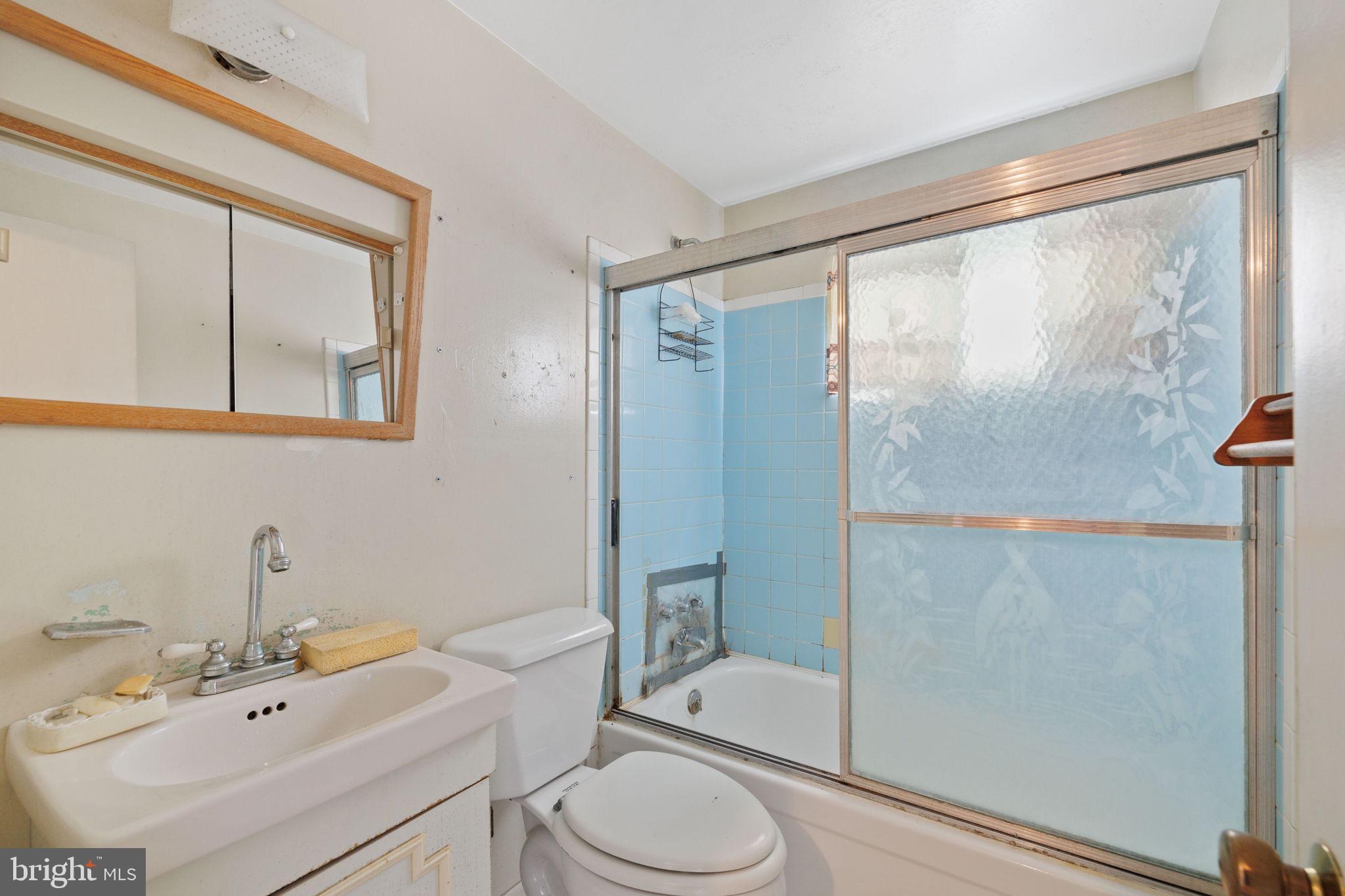 11 Raintree Dr