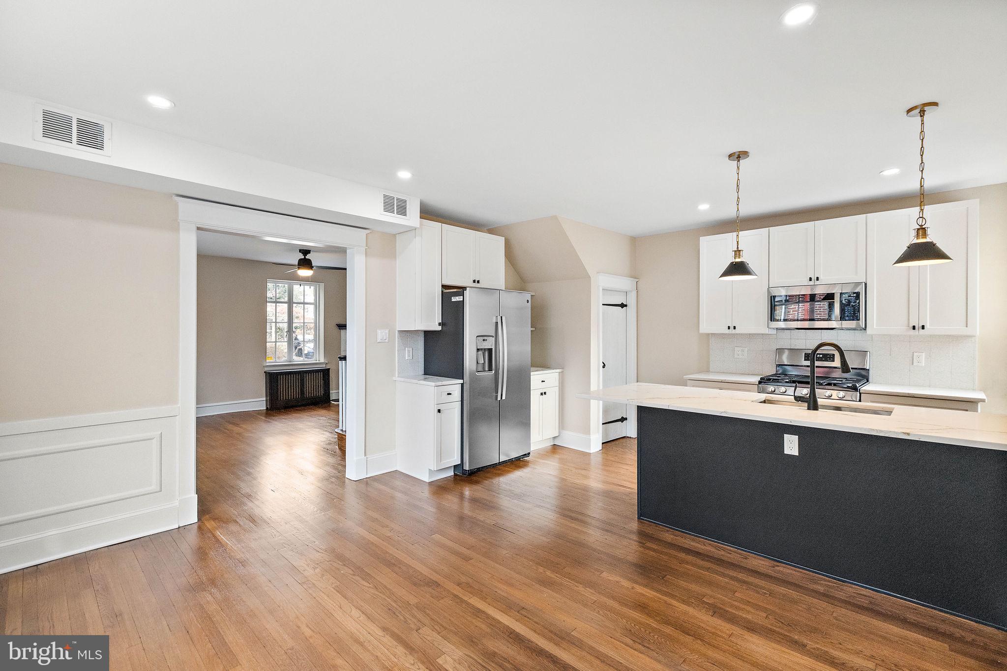 802 McCabe Ave