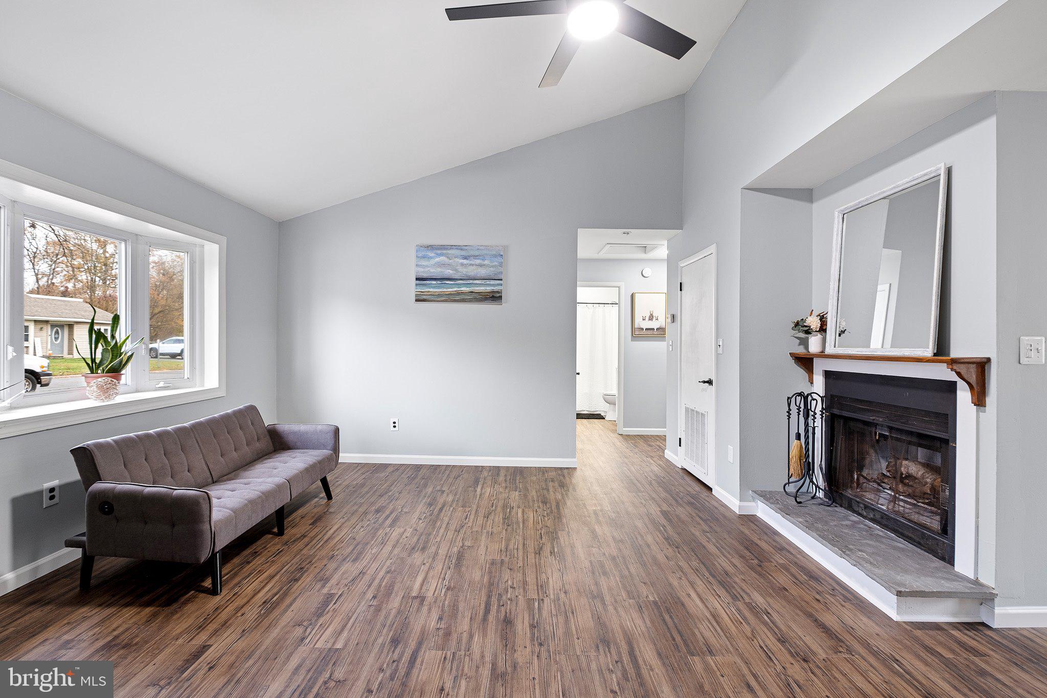 120 Piano Dr