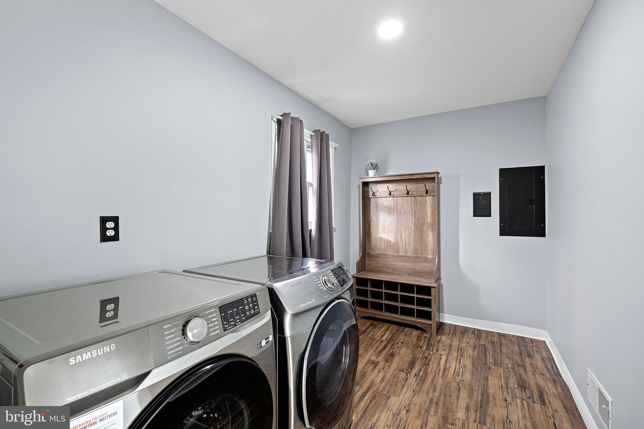120 Piano Dr