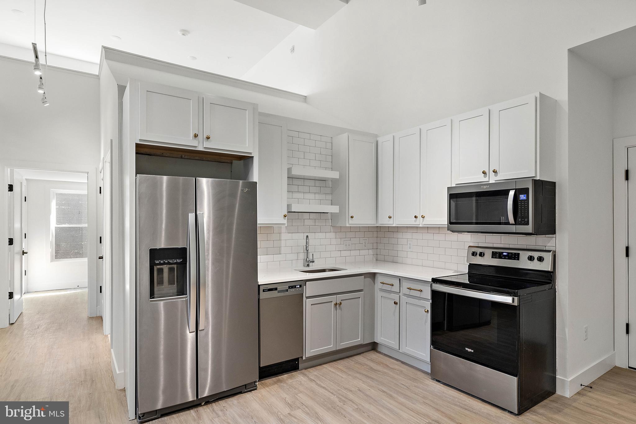 15 Girard St #102