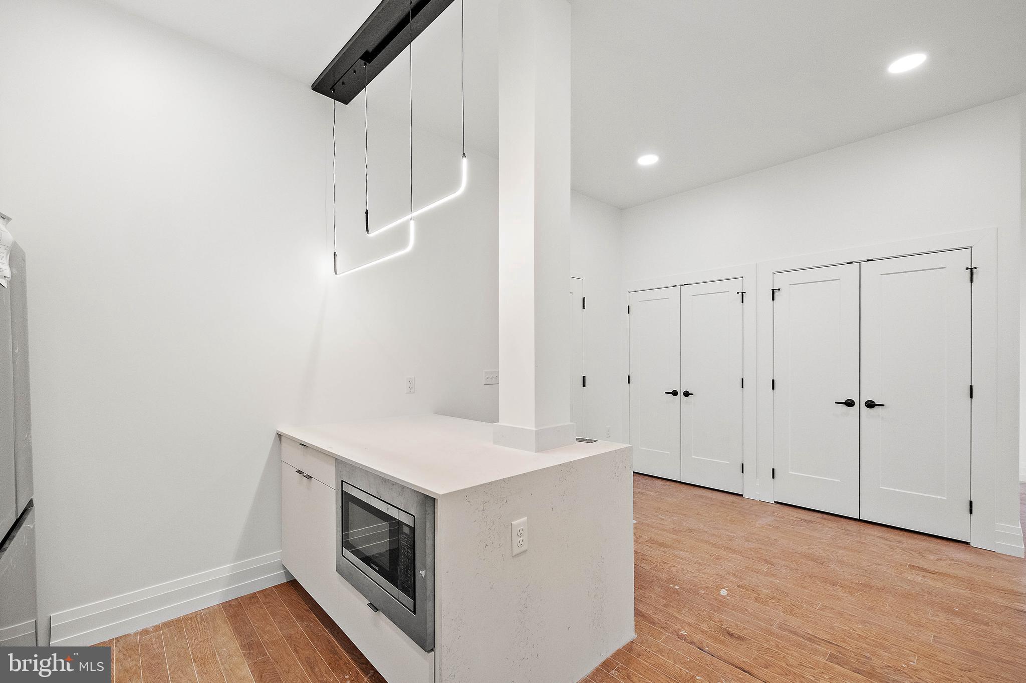 801 N Market St #202