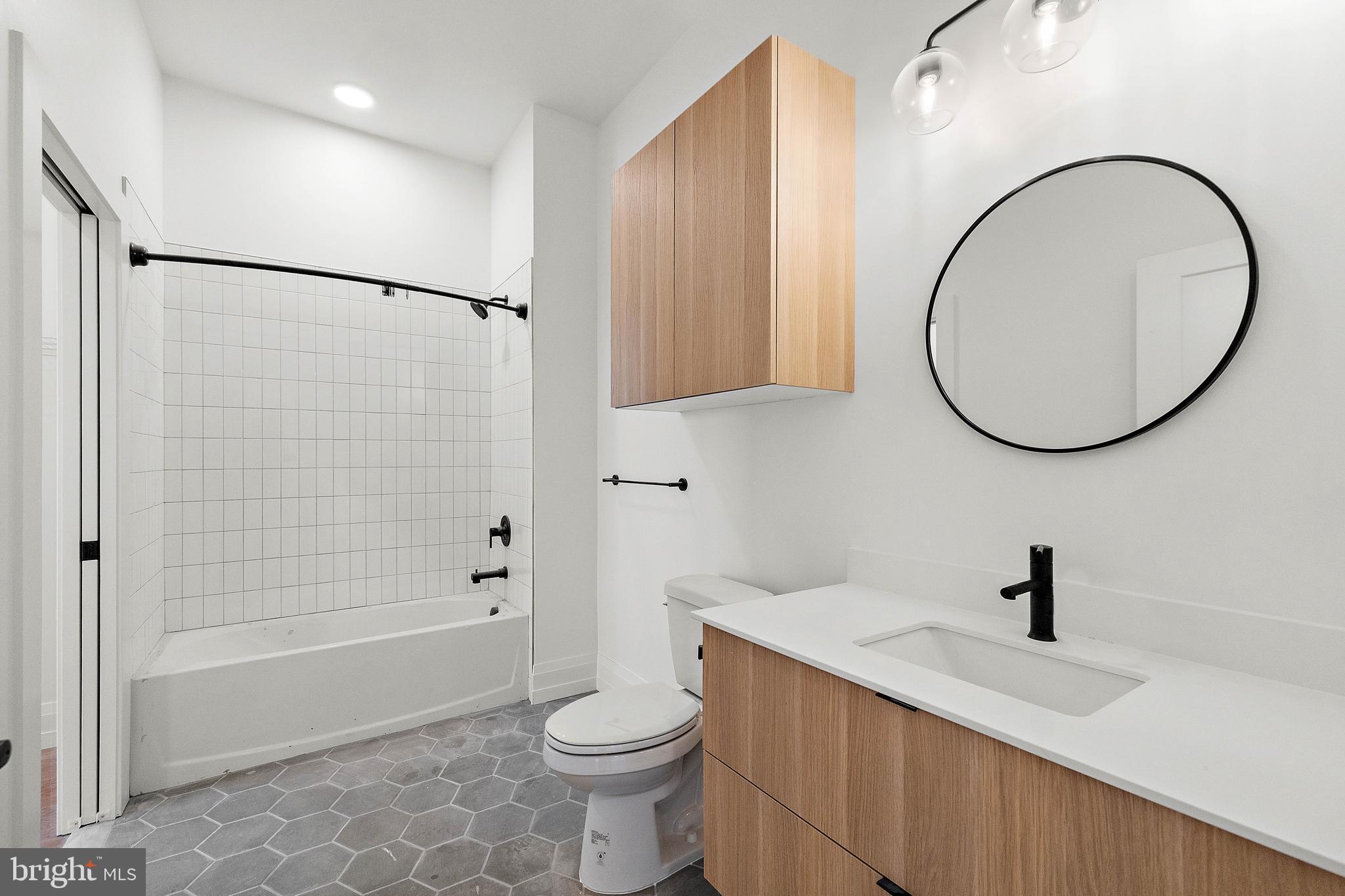 801 N Market St #202