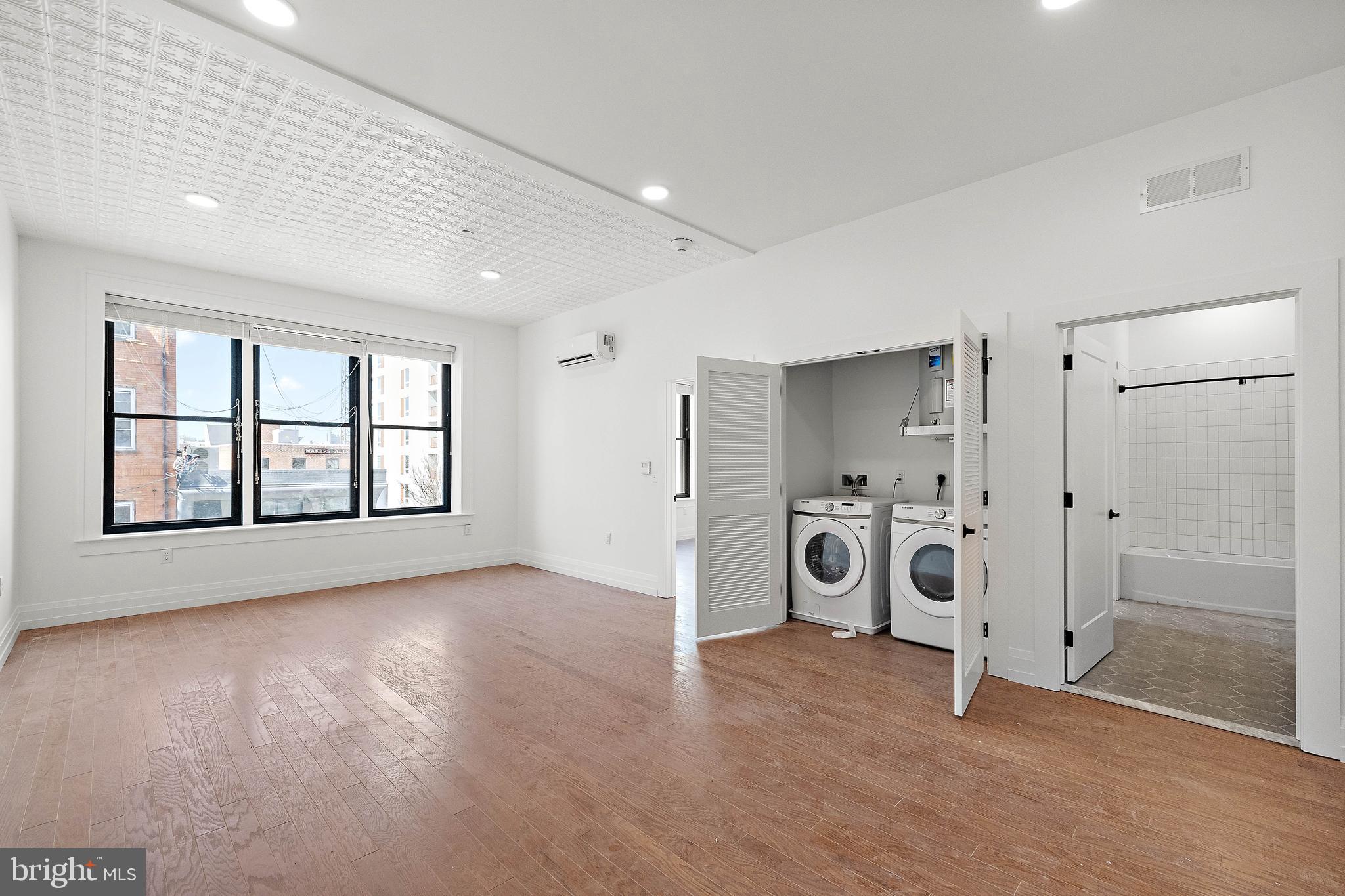 801 N Market St #202