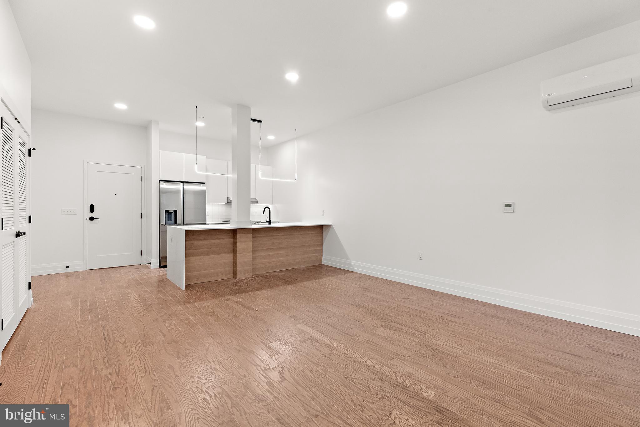 801 N Market St #205