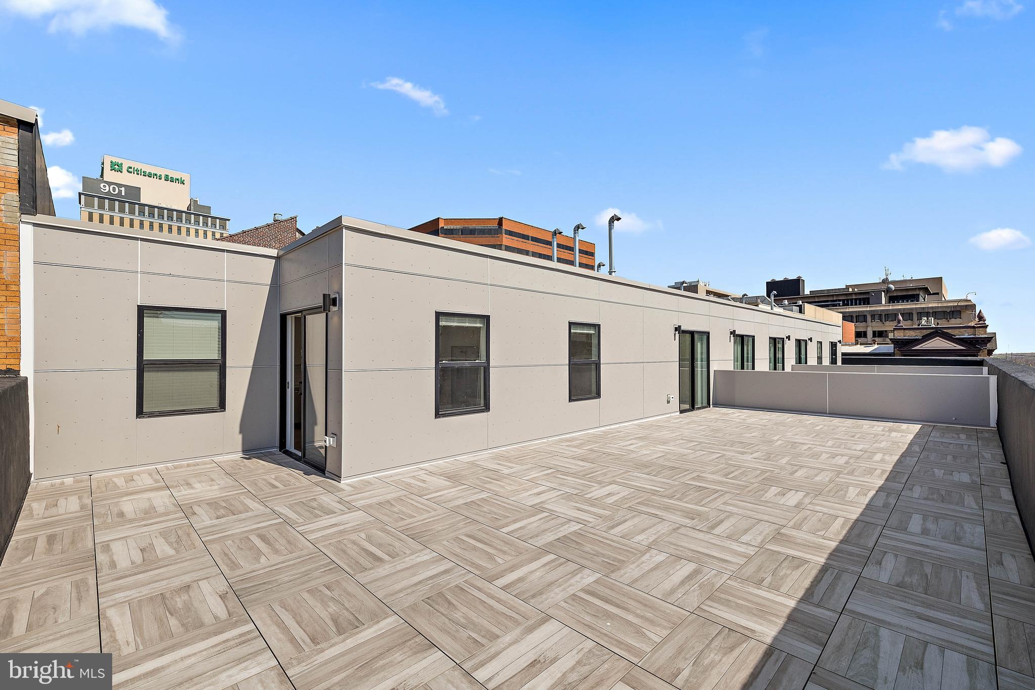 801 N Market St #303
