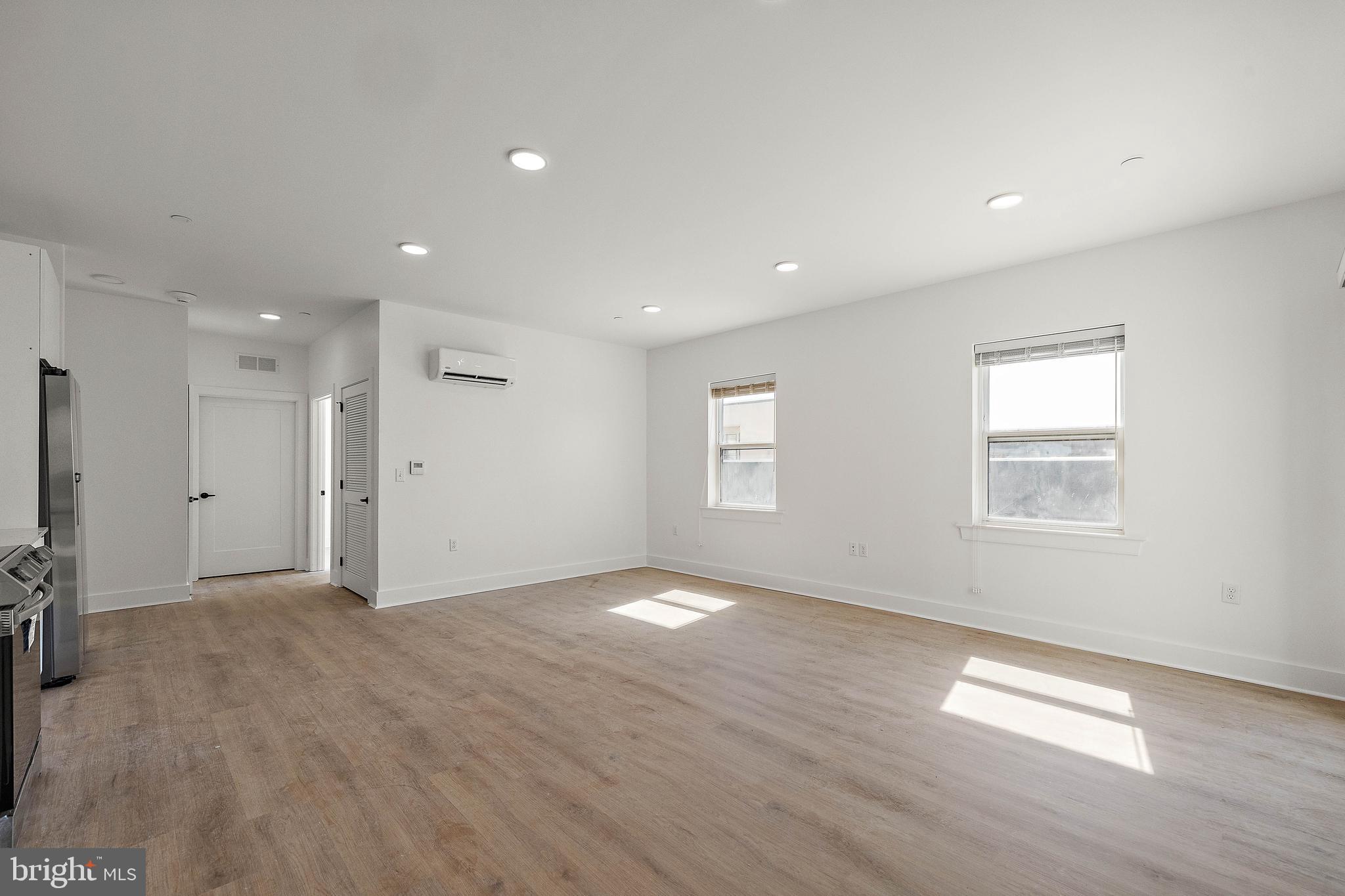 801 N Market St #303