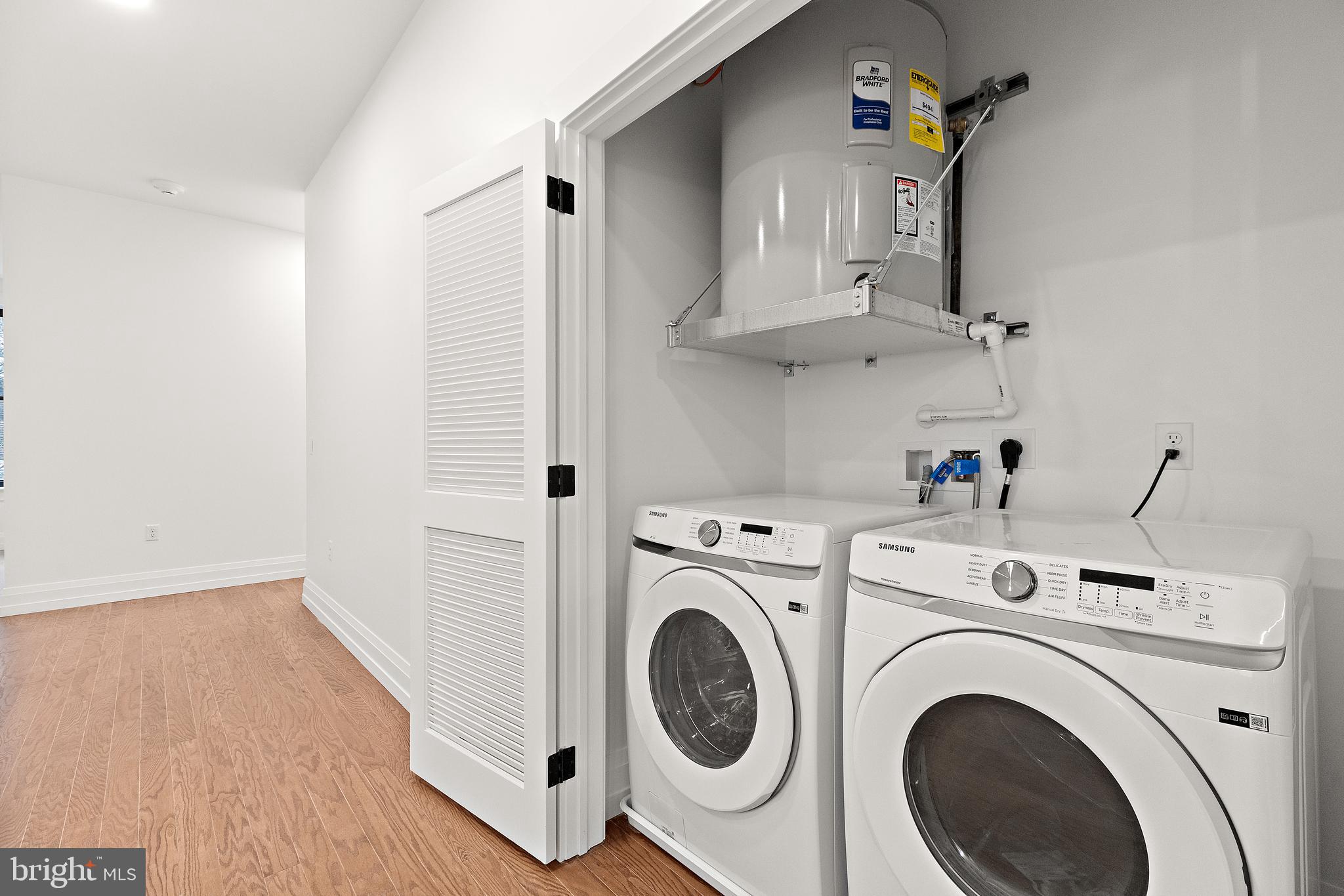 801 N Market St #305