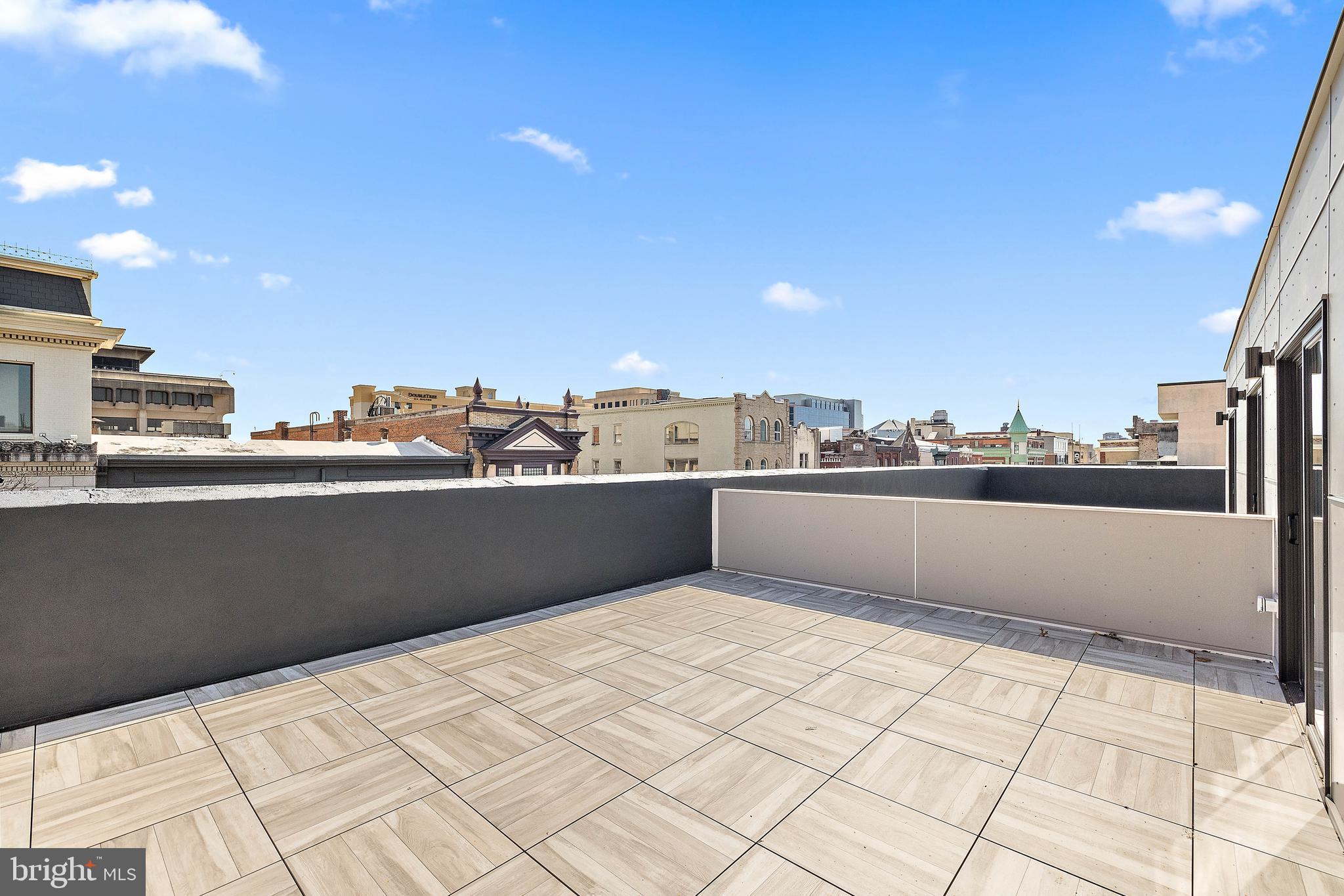 801 N Market St #306