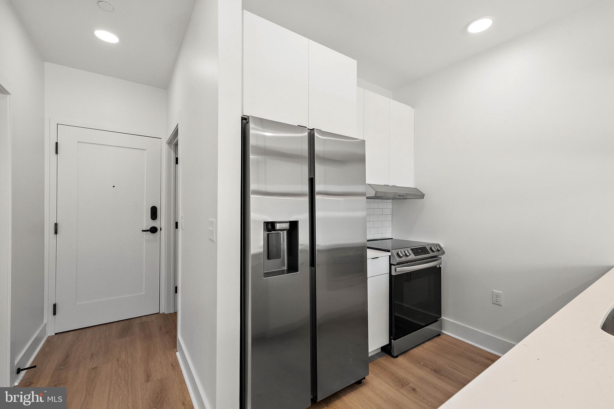 801 N Market St #306