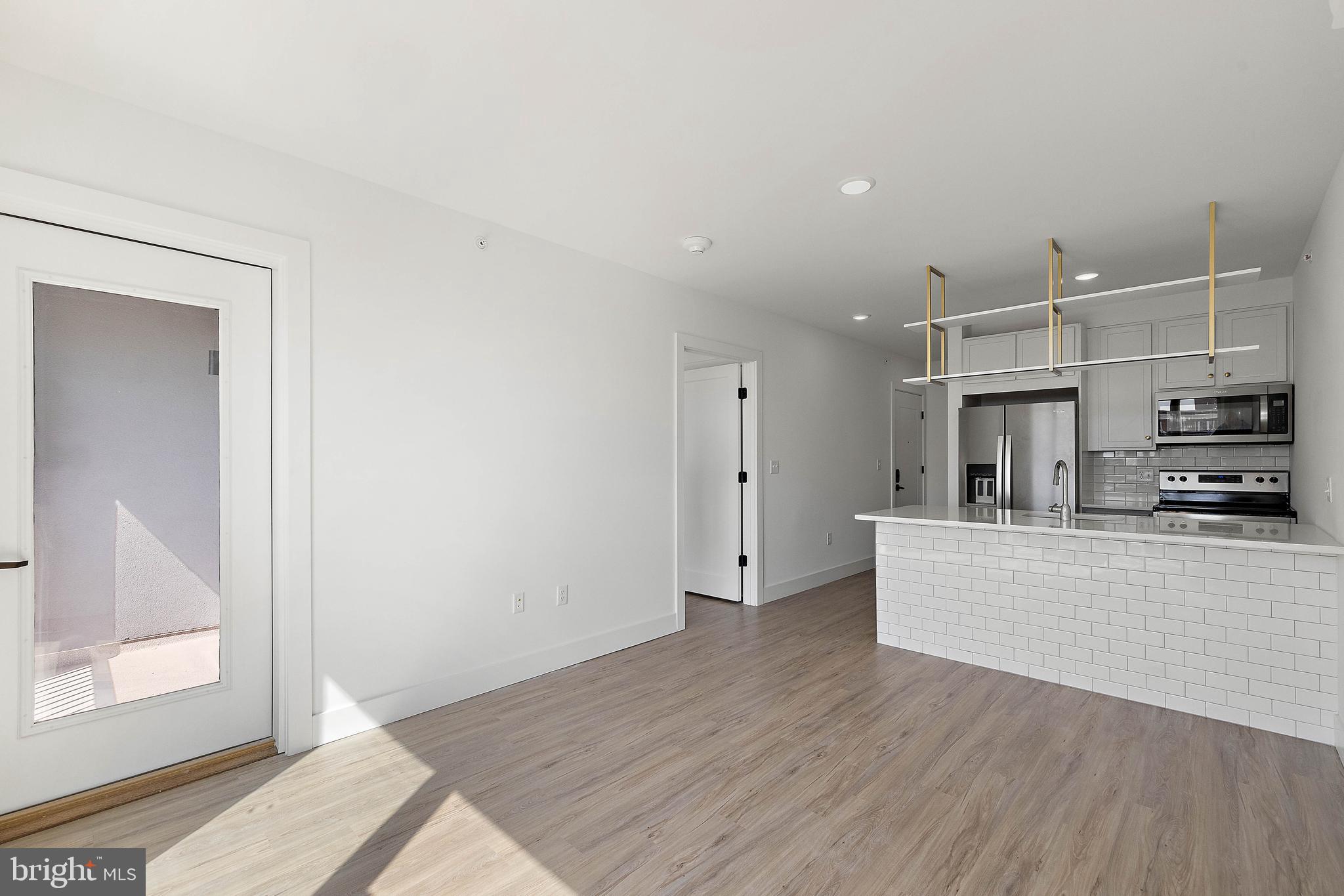 15 W Girard #201