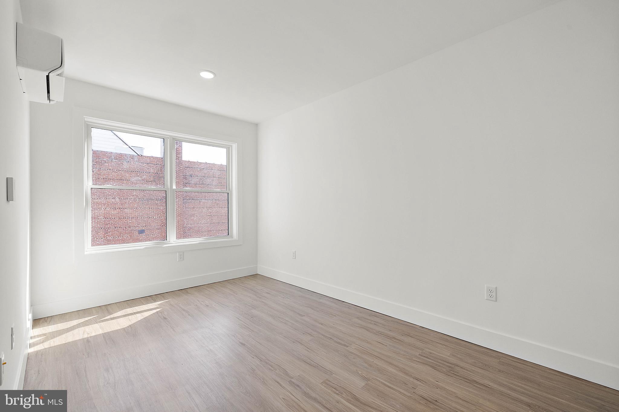 15 W Girard #303
