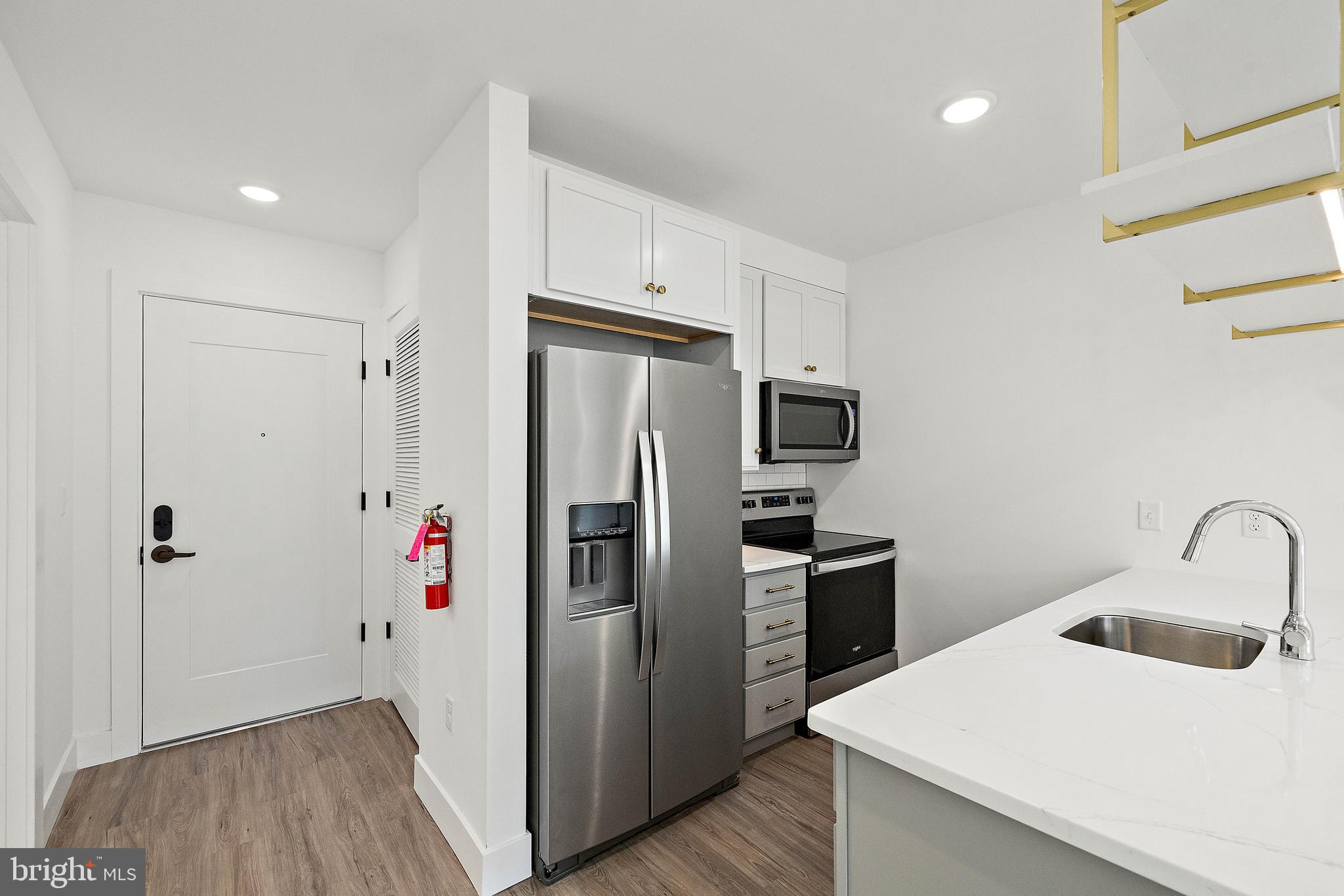15 W Girard #303