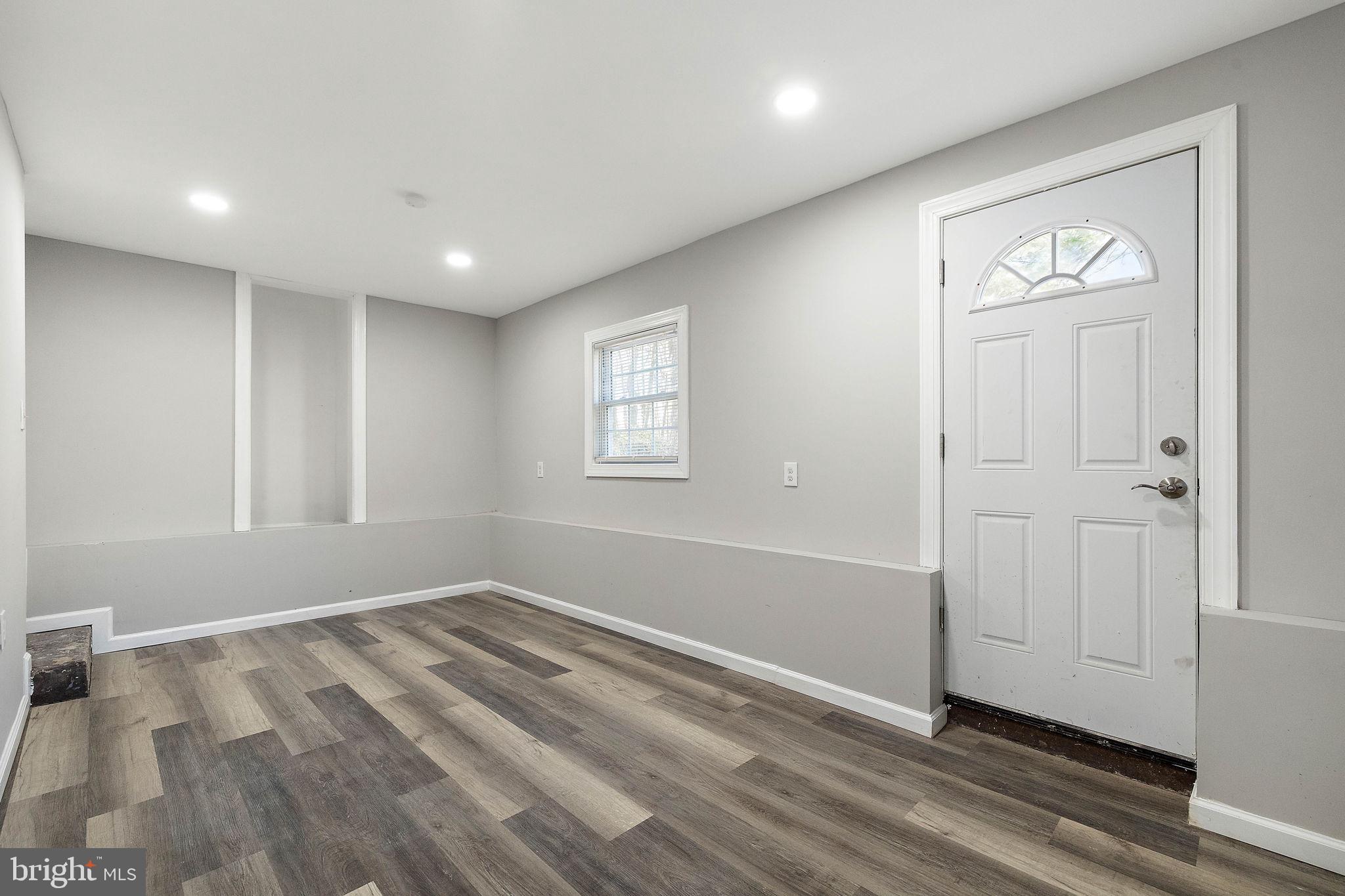 11 Raintree Dr
