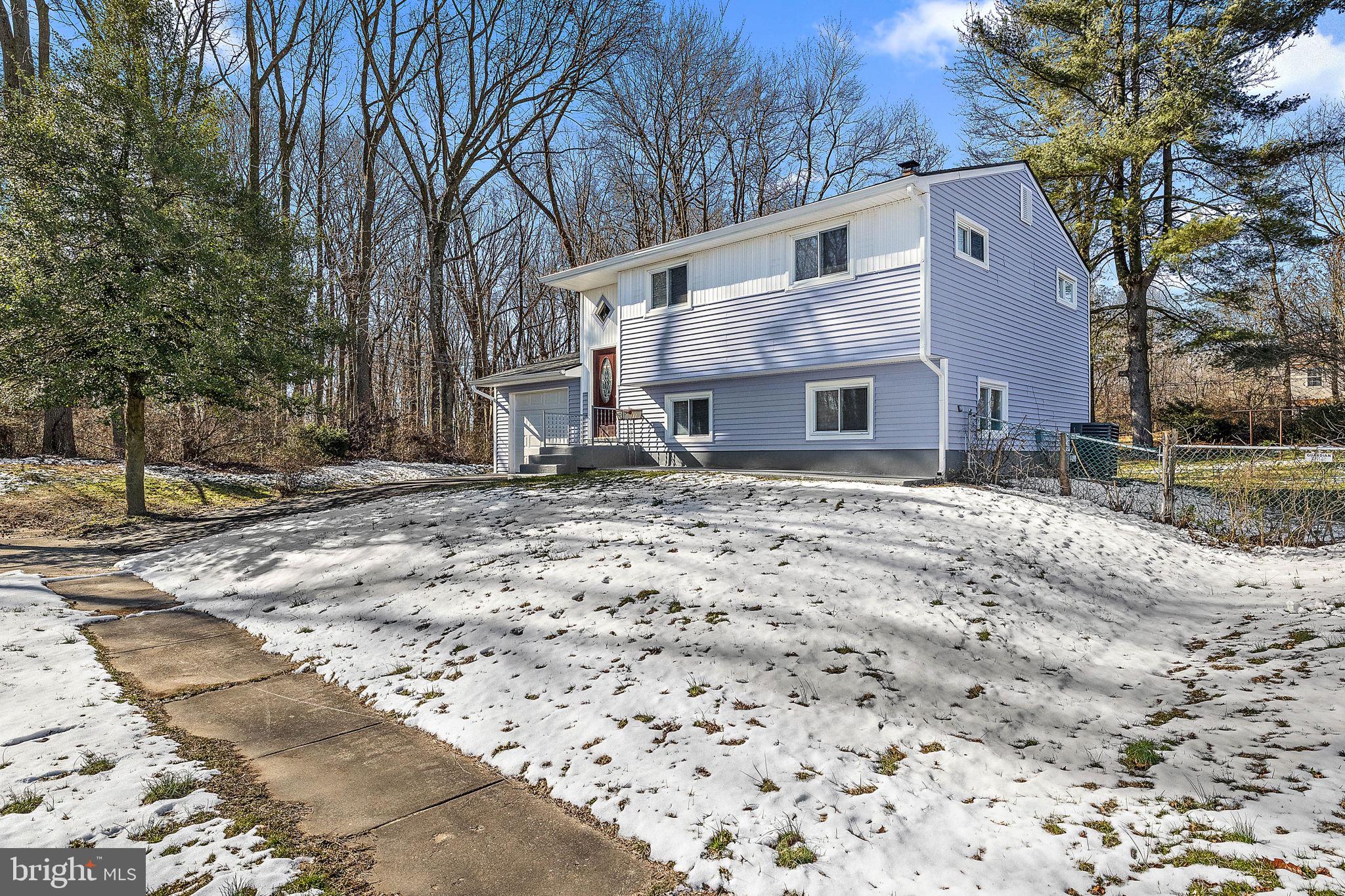 11 Raintree Dr