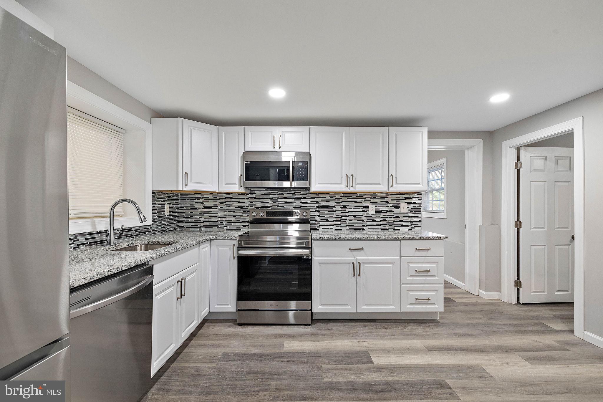 11 Raintree Dr