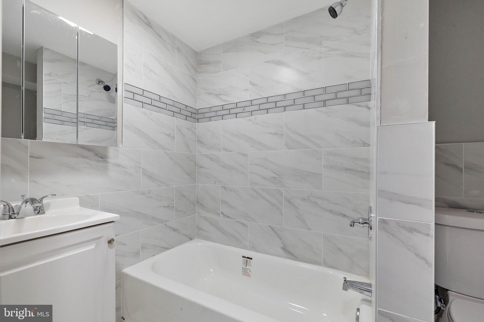 11 Raintree Dr