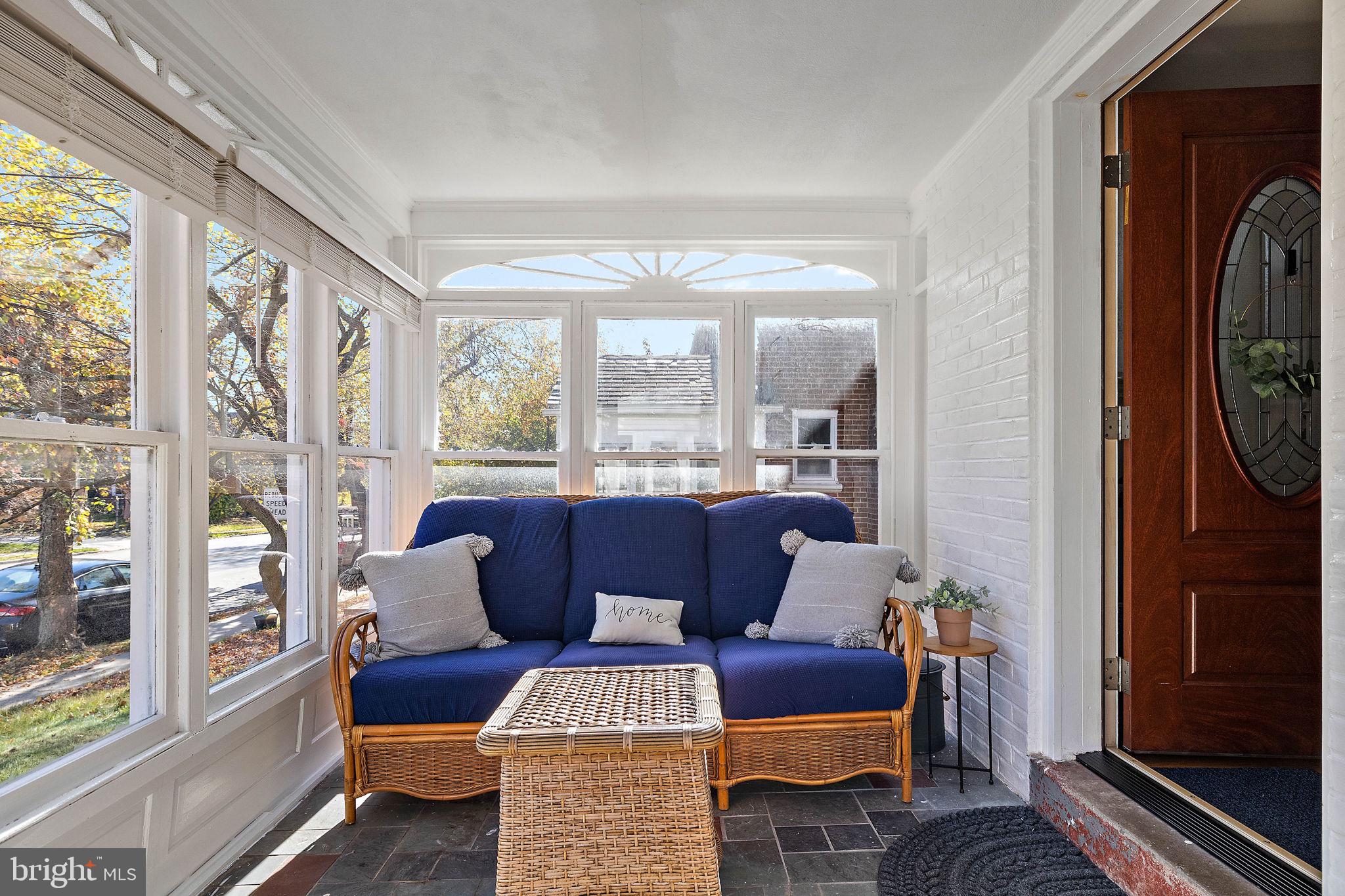 812 W 34th St