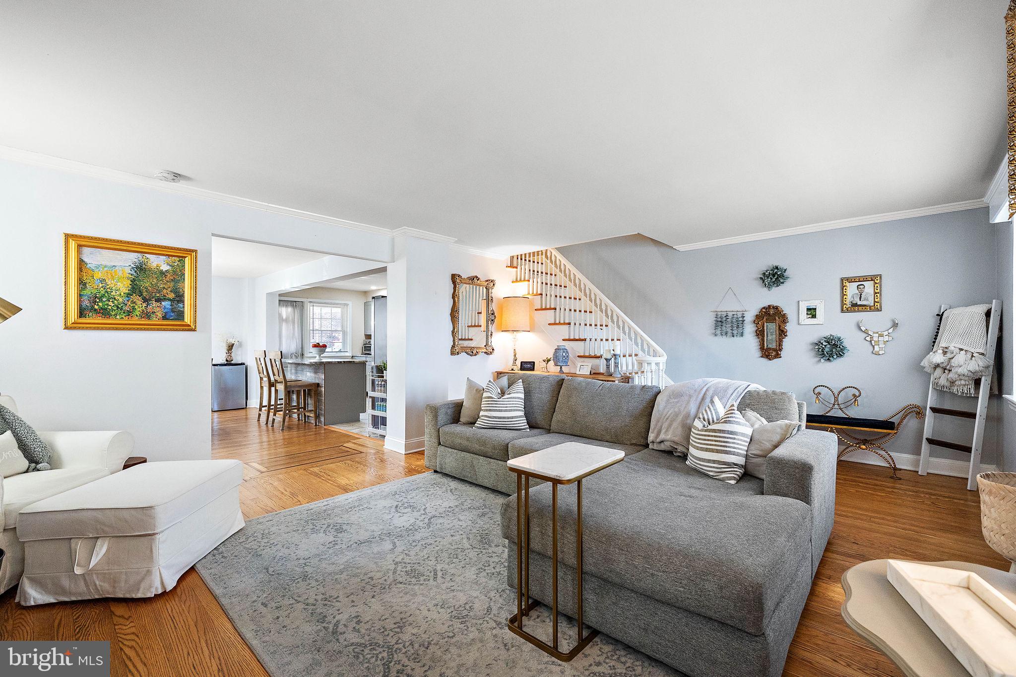 812 W 34th St