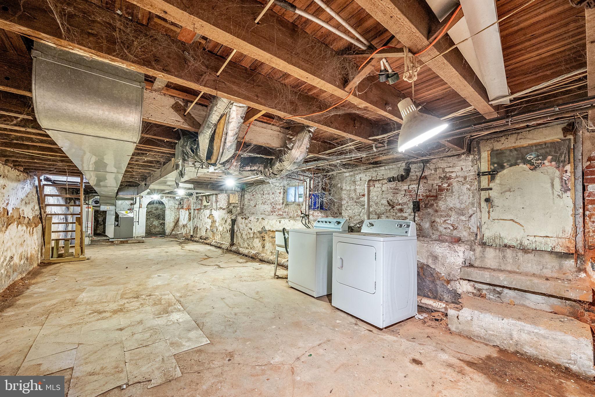 1325 N Dupont St