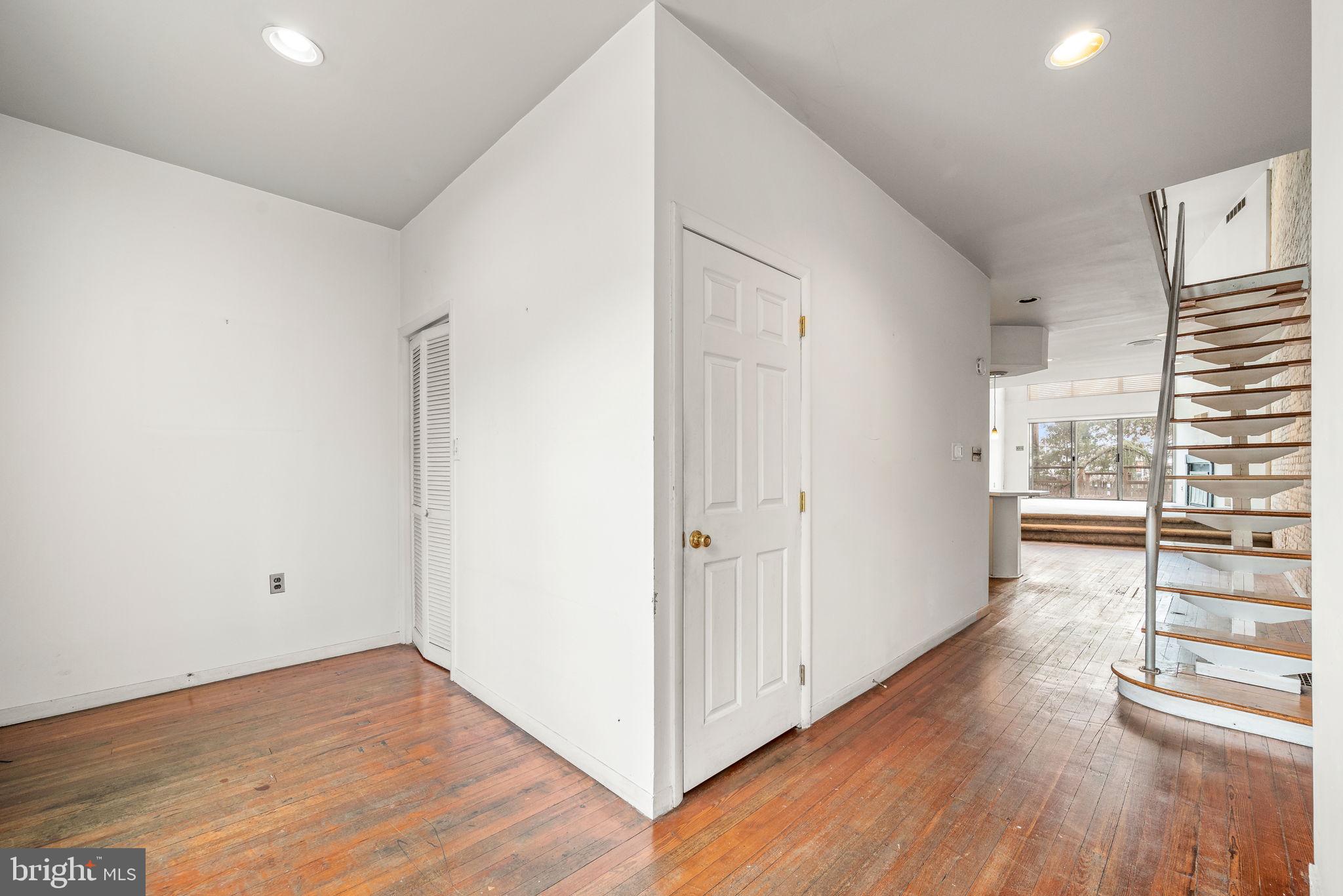 1325 N Dupont St