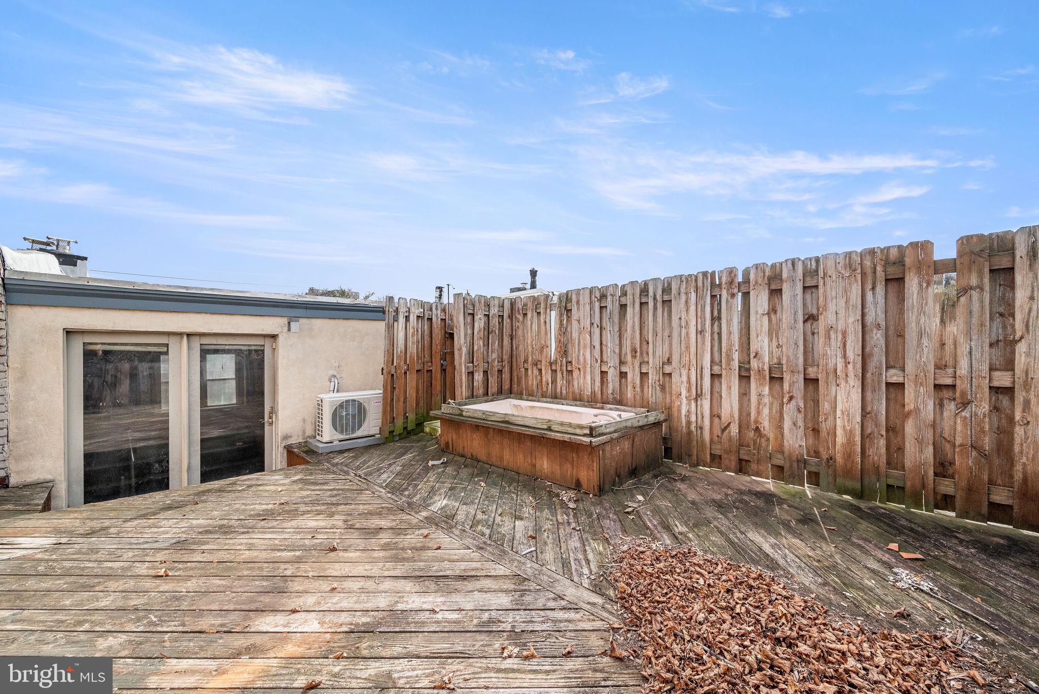 1325 N Dupont St