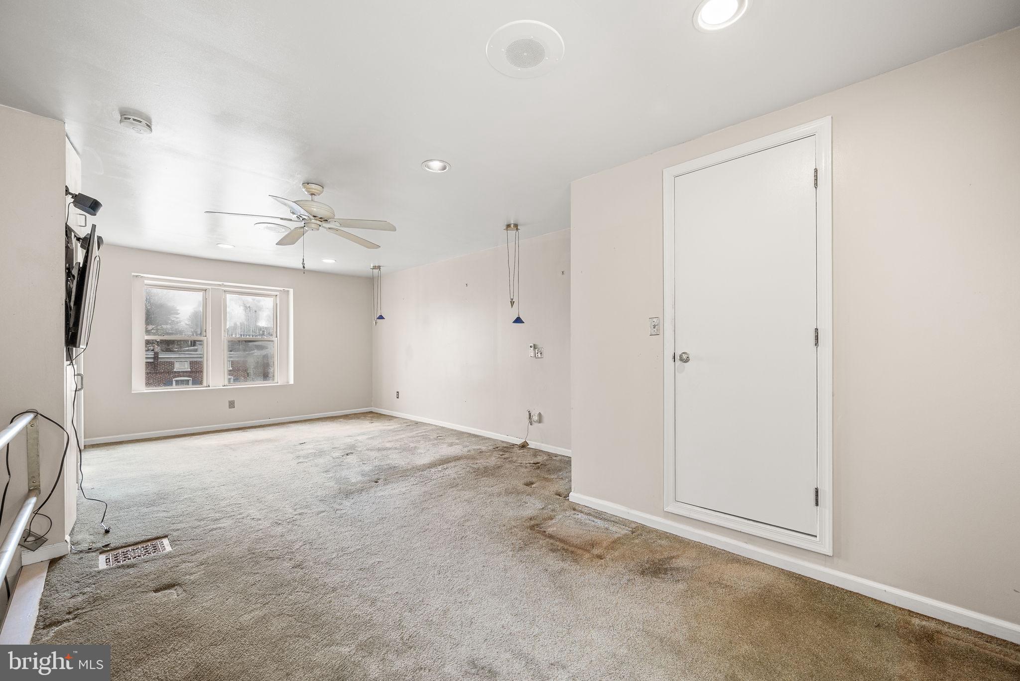1325 N Dupont St