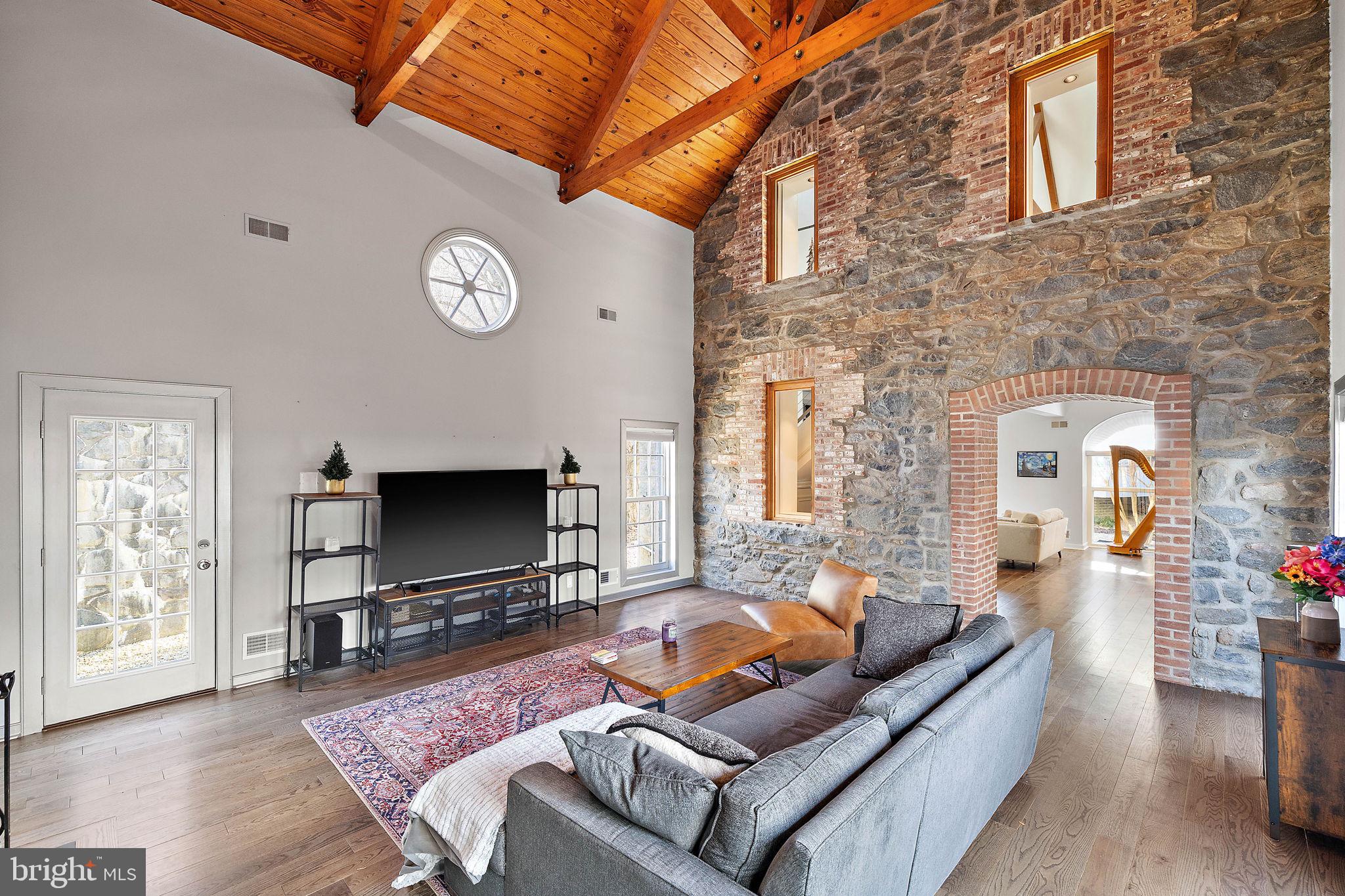 20 S Falls Rd #20
