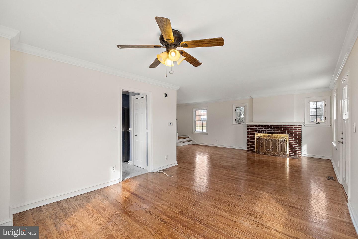 401 Jackson Ave