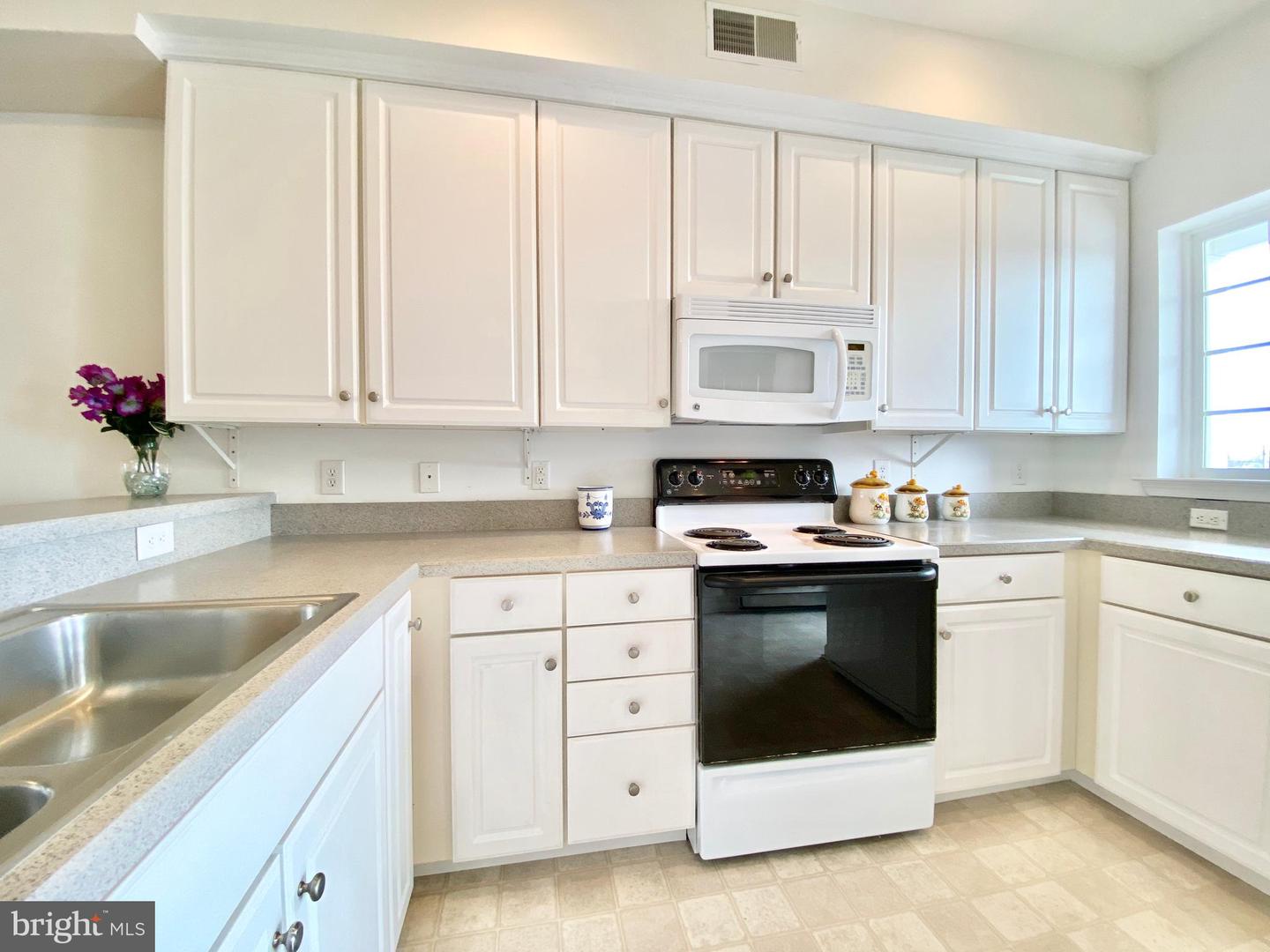 101-Unit Colonial Downs Ct #1304