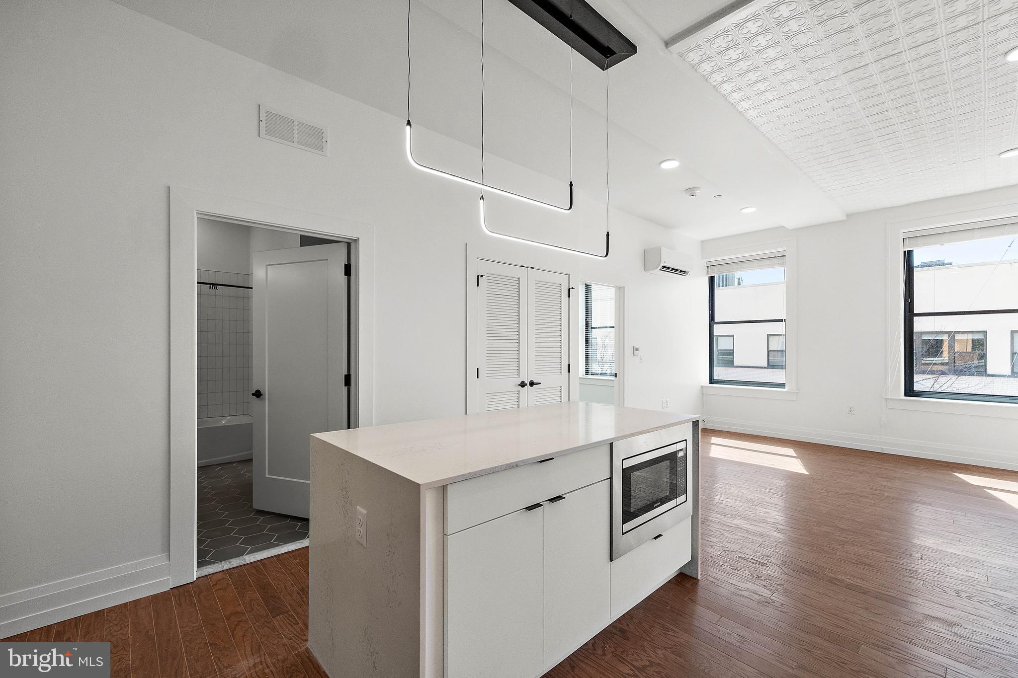 801 N Market St #203
