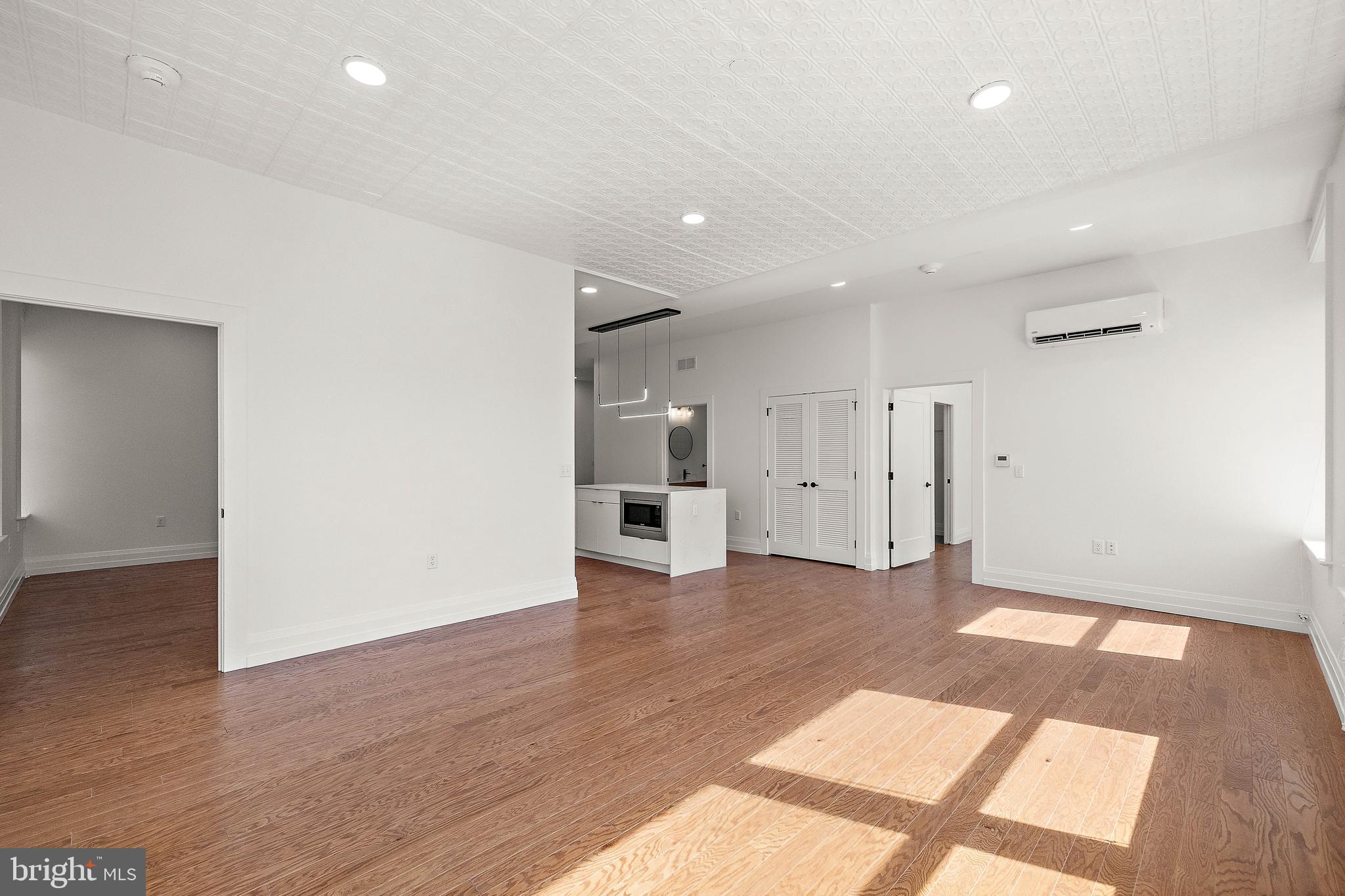 801 N Market St #203