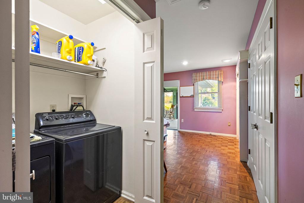 100 Montchan Dr
