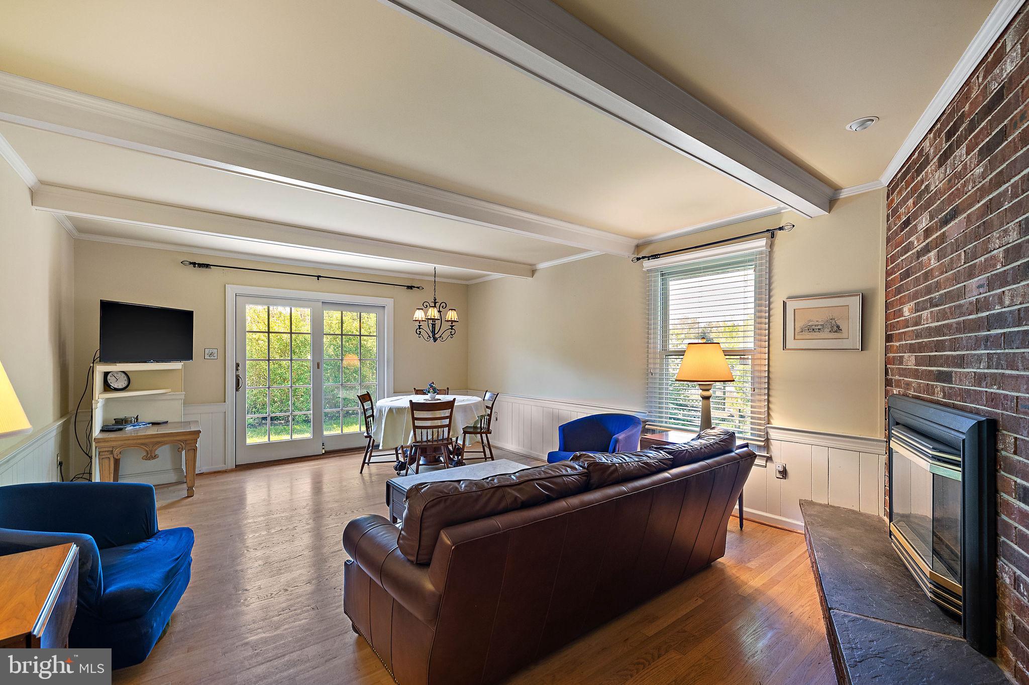 100 Montchan Dr