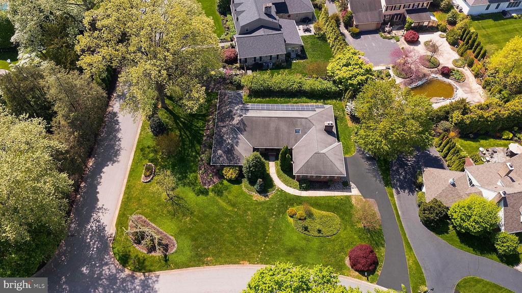 100 Montchan Dr