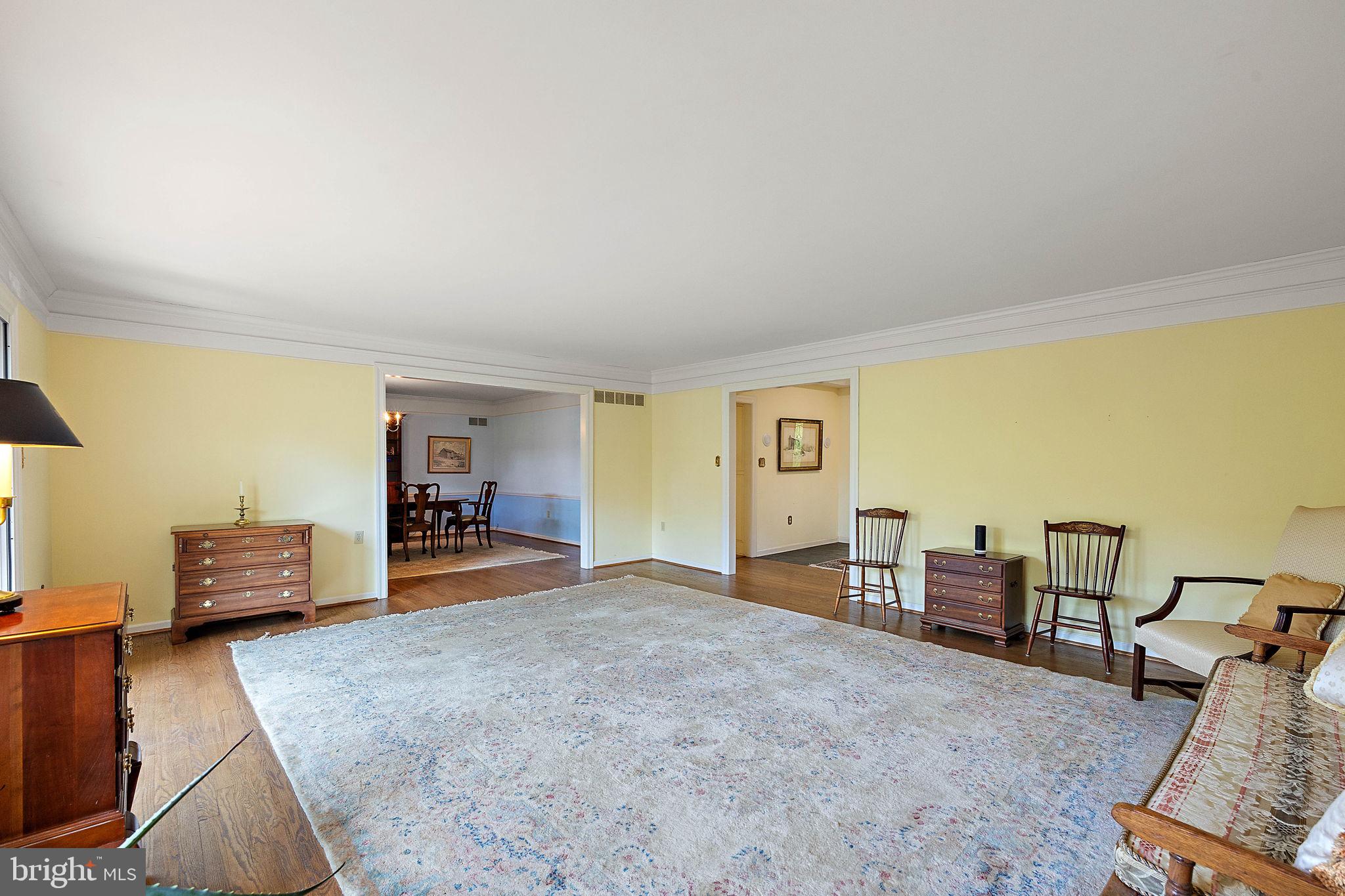 100 Montchan Dr