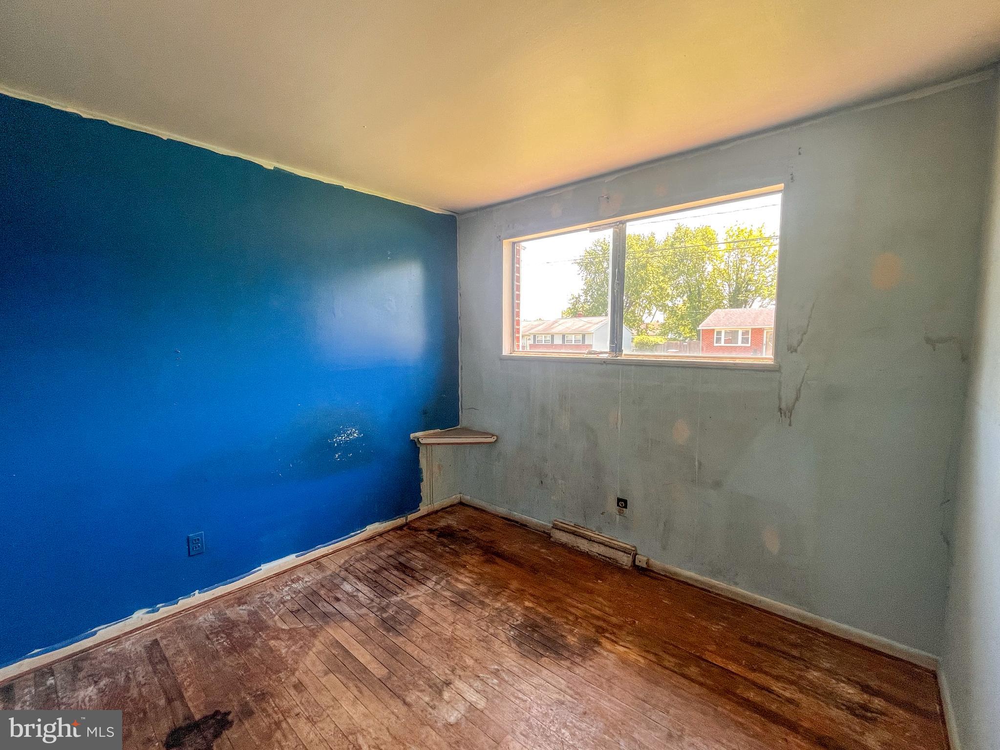 751 W 11th
