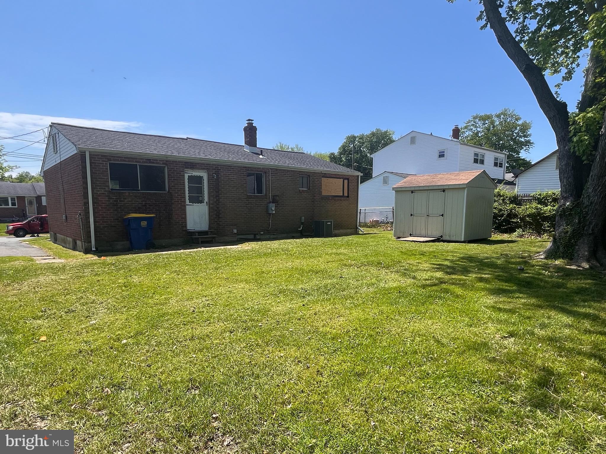 751 W 11th