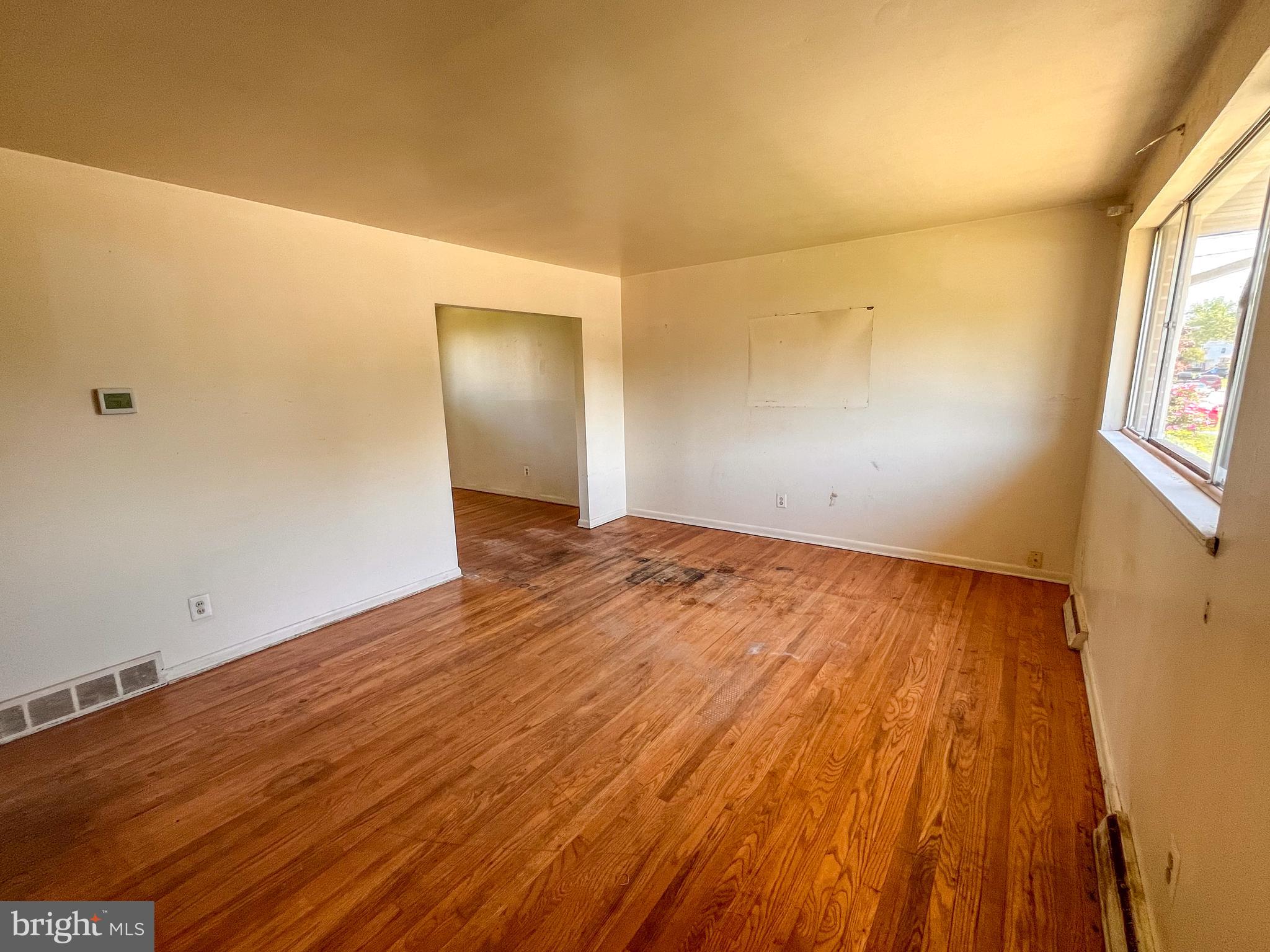 751 W 11th