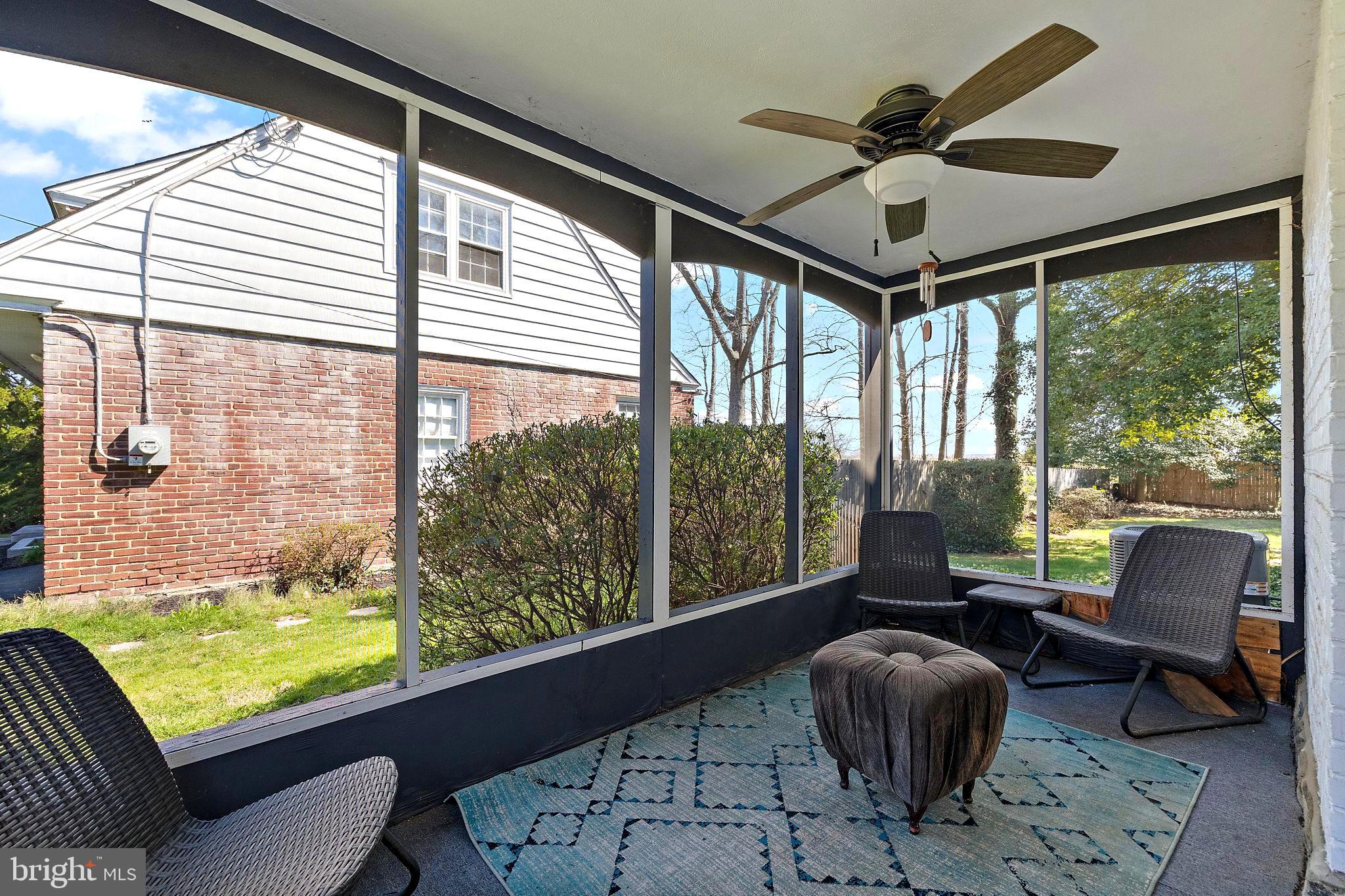 823 Woodsdale Rd